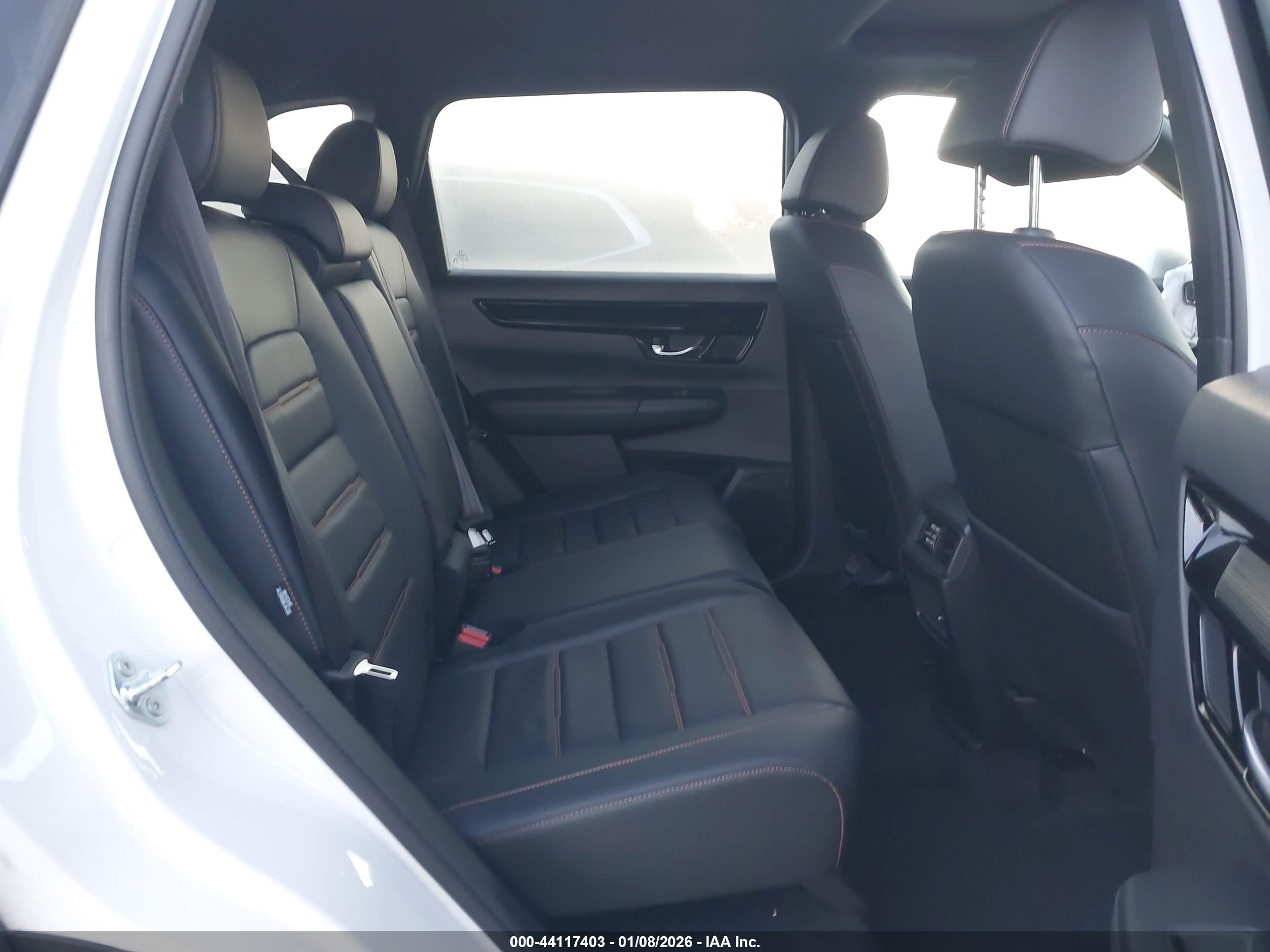 HONDA CR-V image 8