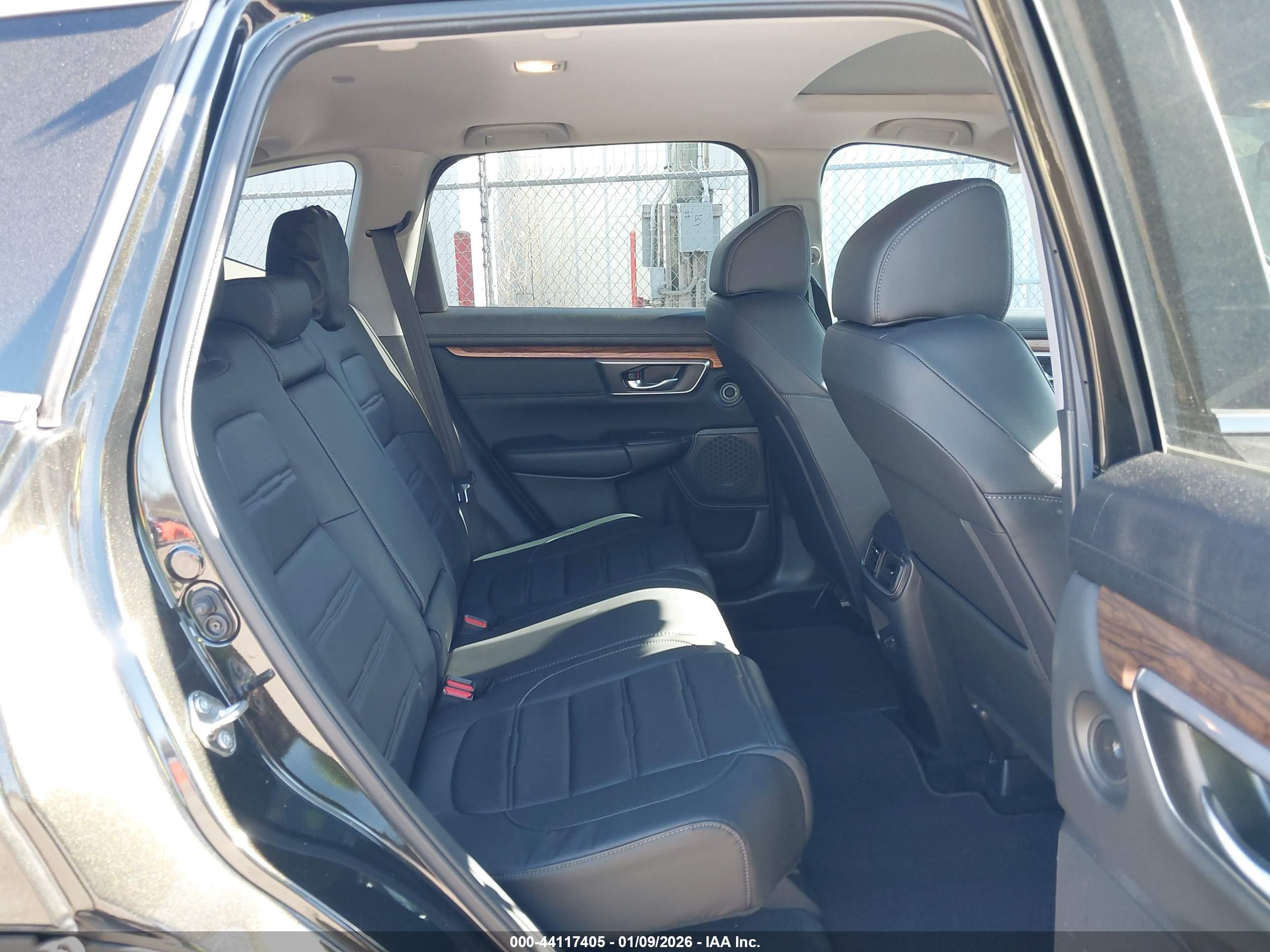 HONDA CR-V image 8