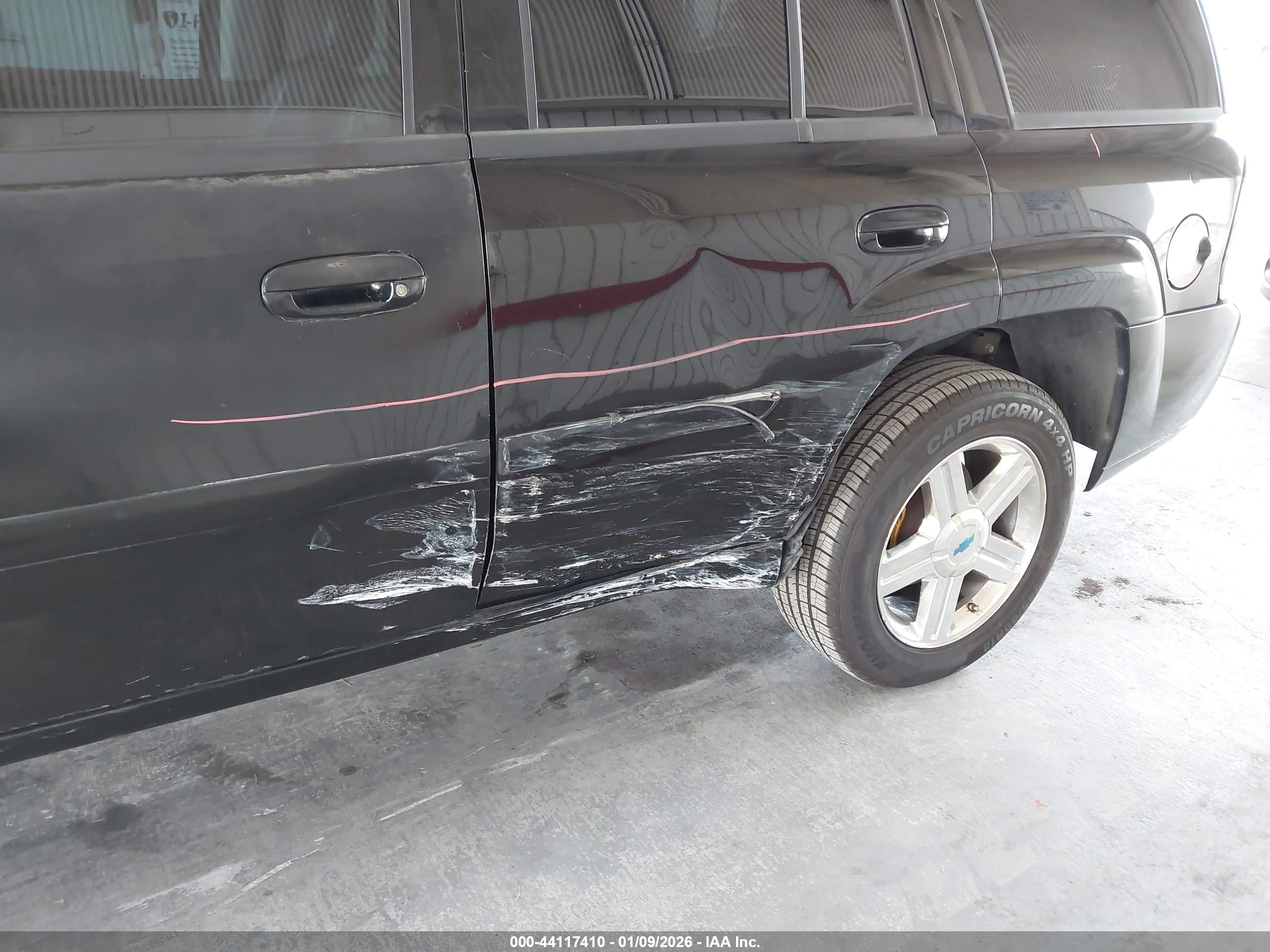 CHEVROLET TRAILBLAZER image 6