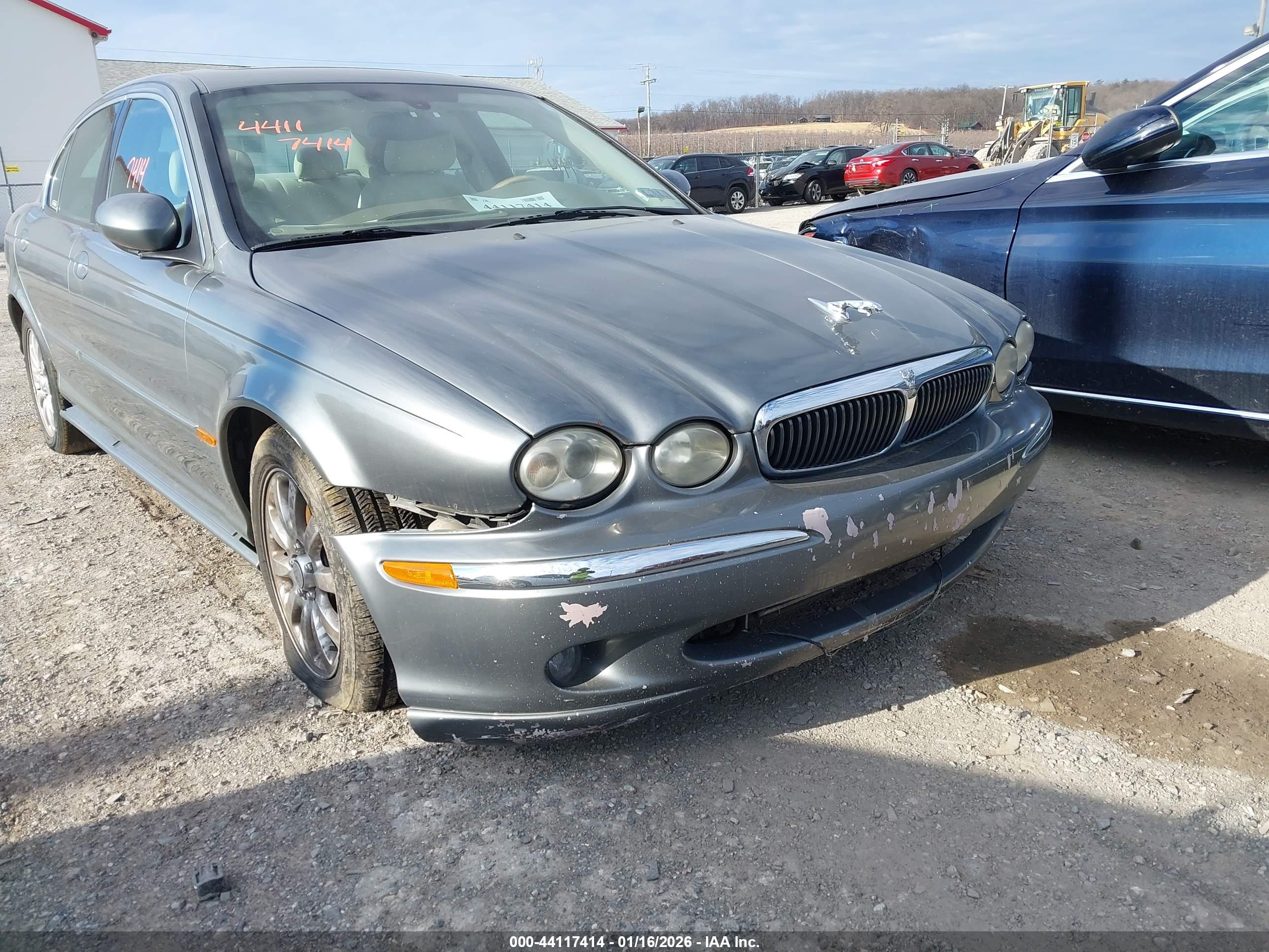 JAGUAR X-TYPE image 6
