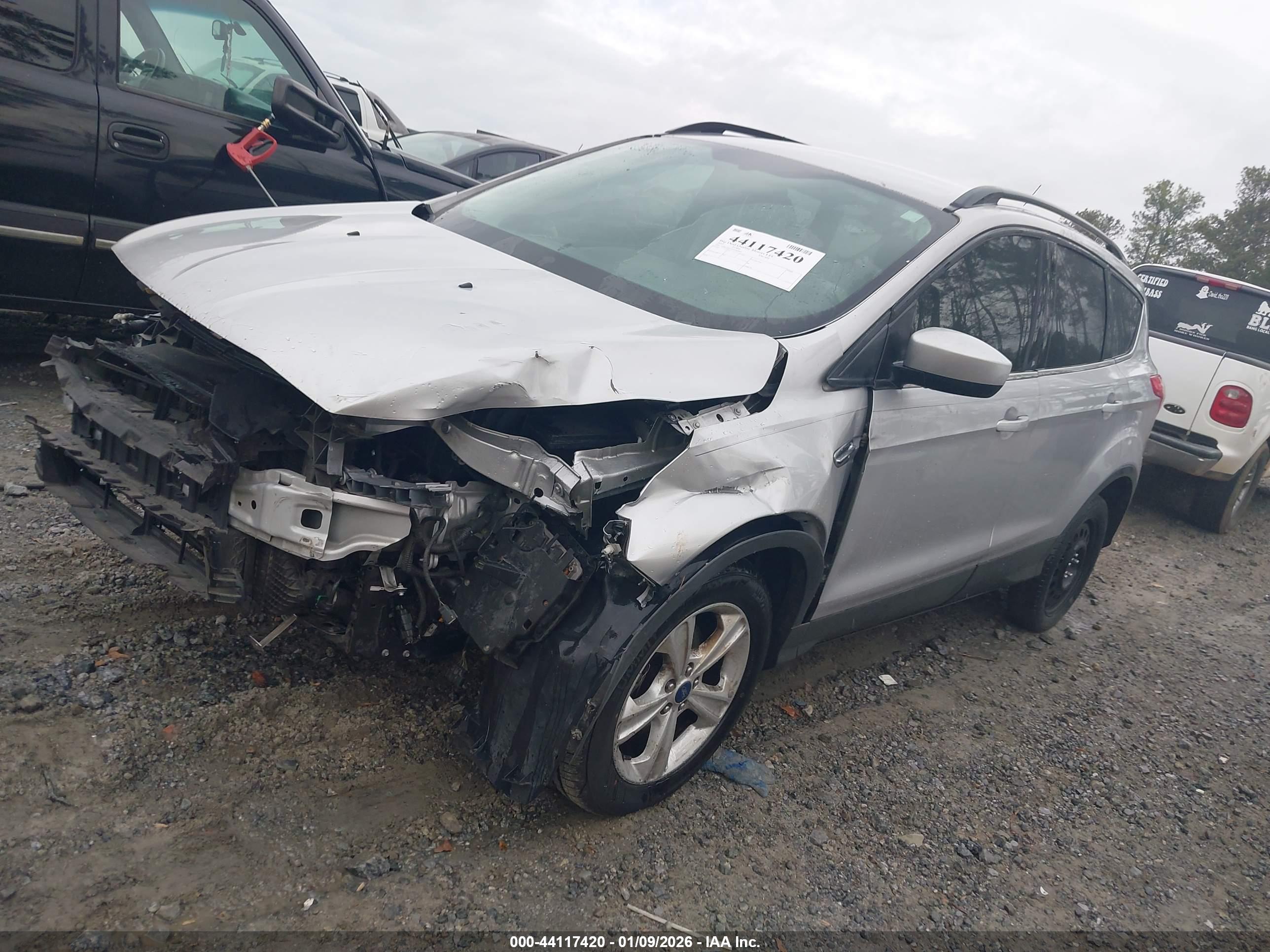FORD ESCAPE image 2