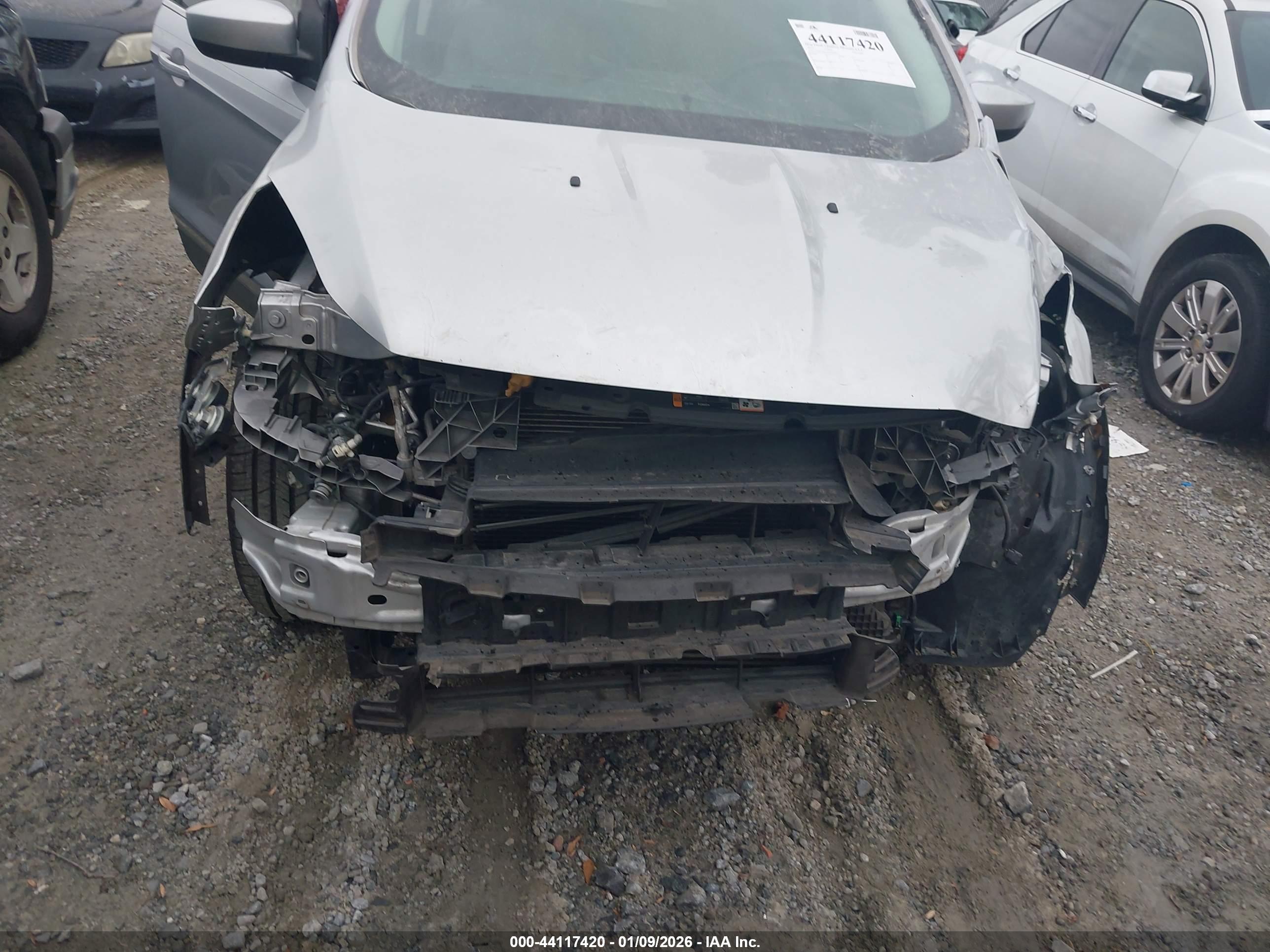FORD ESCAPE image 6