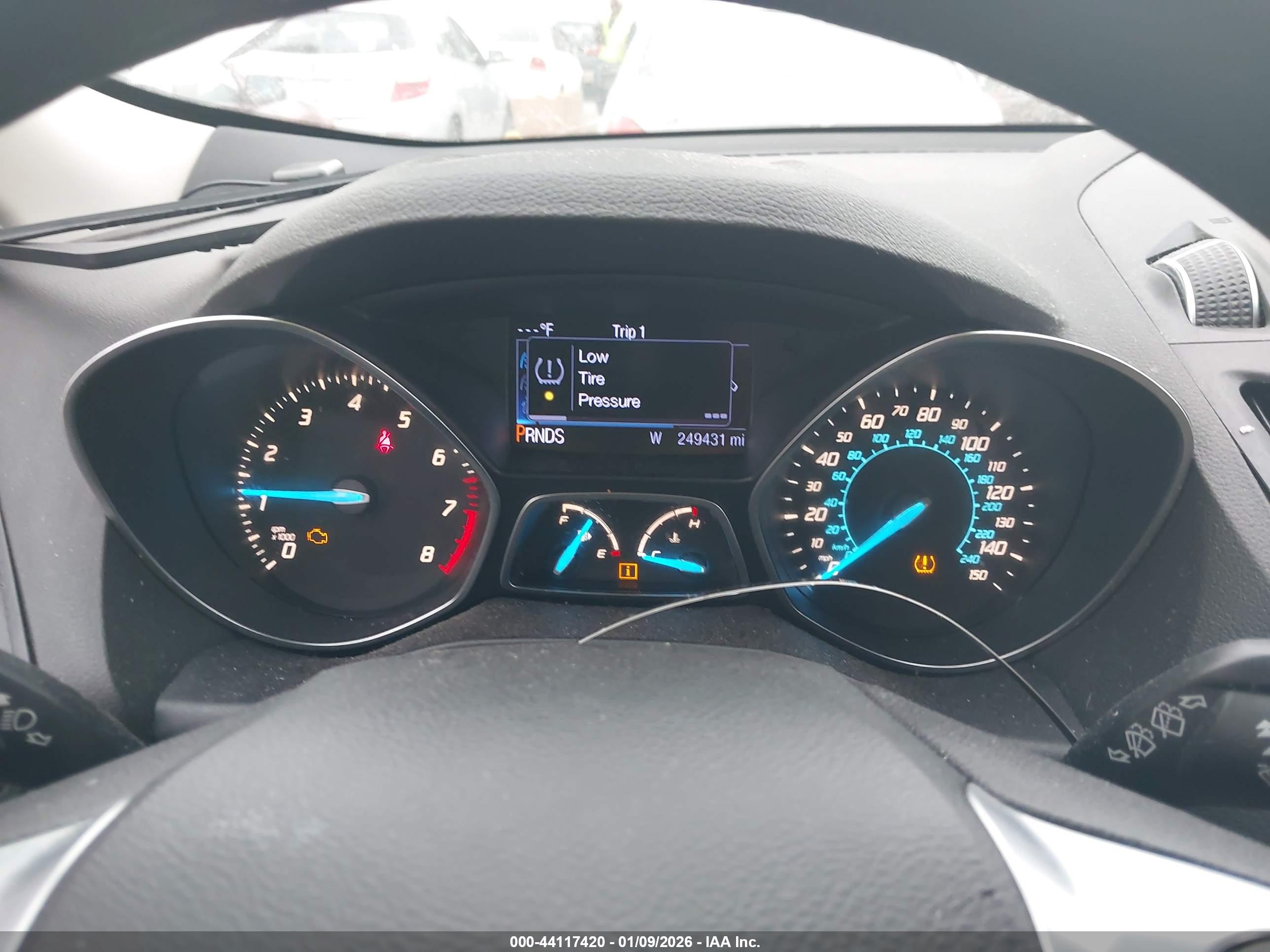 FORD ESCAPE image 7
