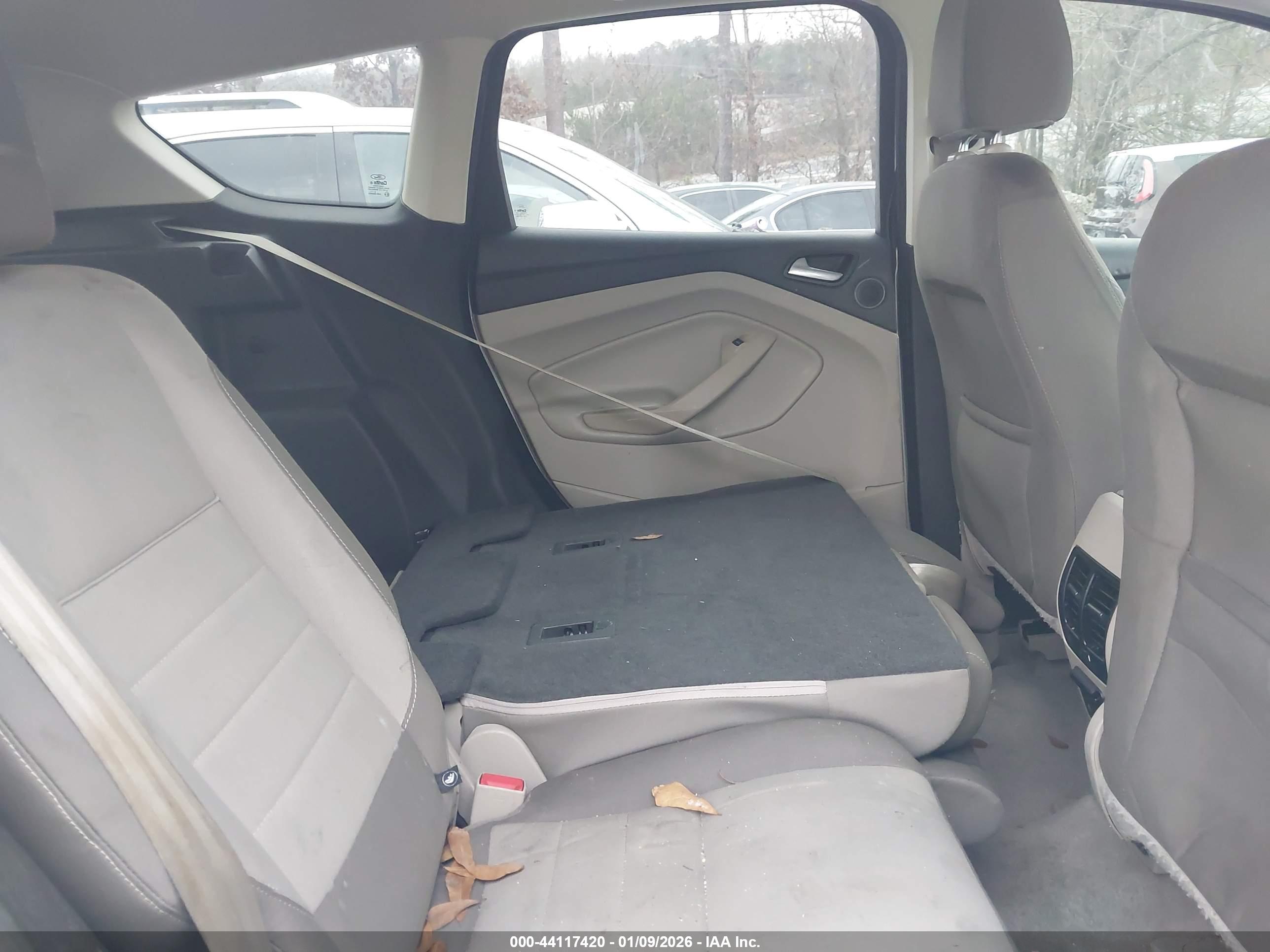 FORD ESCAPE image 8