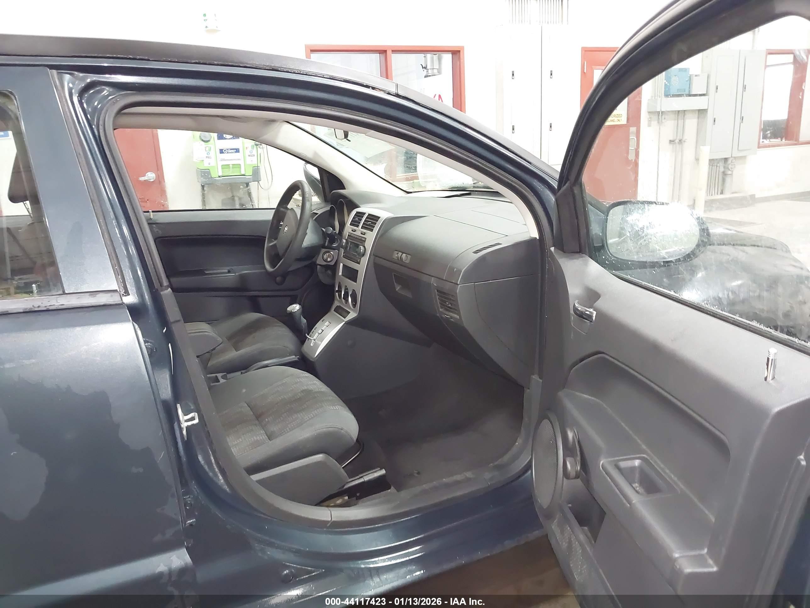 DODGE CALIBER image 5