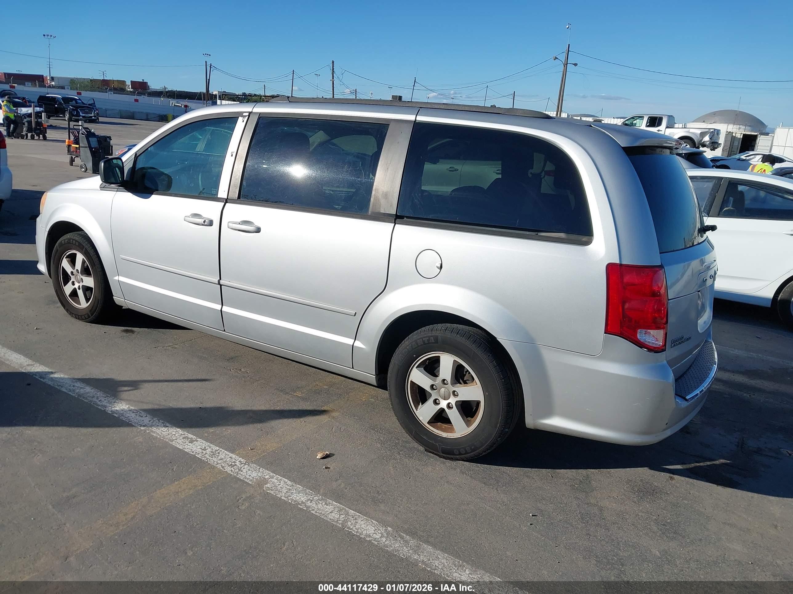 DODGE GRAND image 3