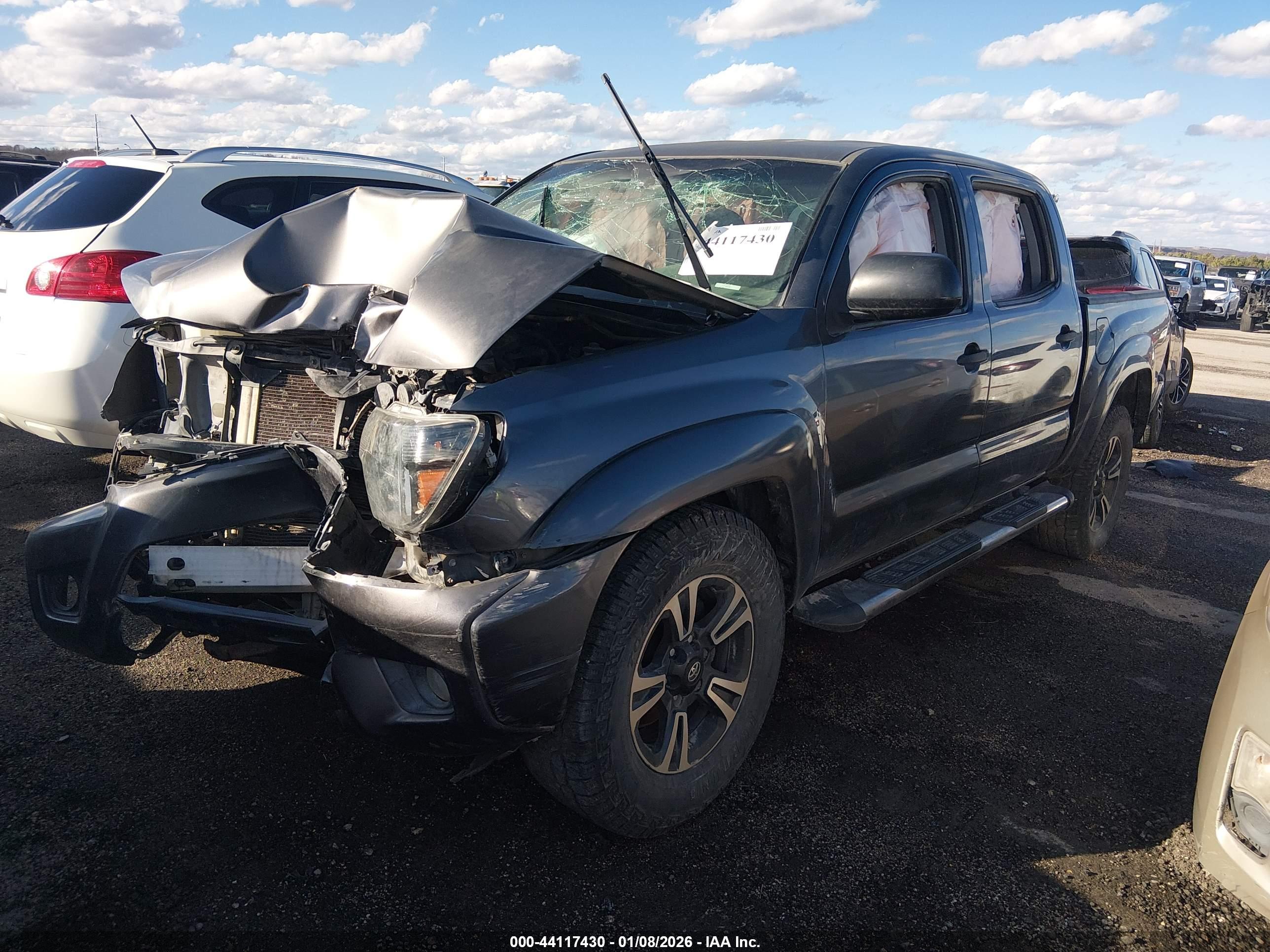 TOYOTA TACOMA image 2