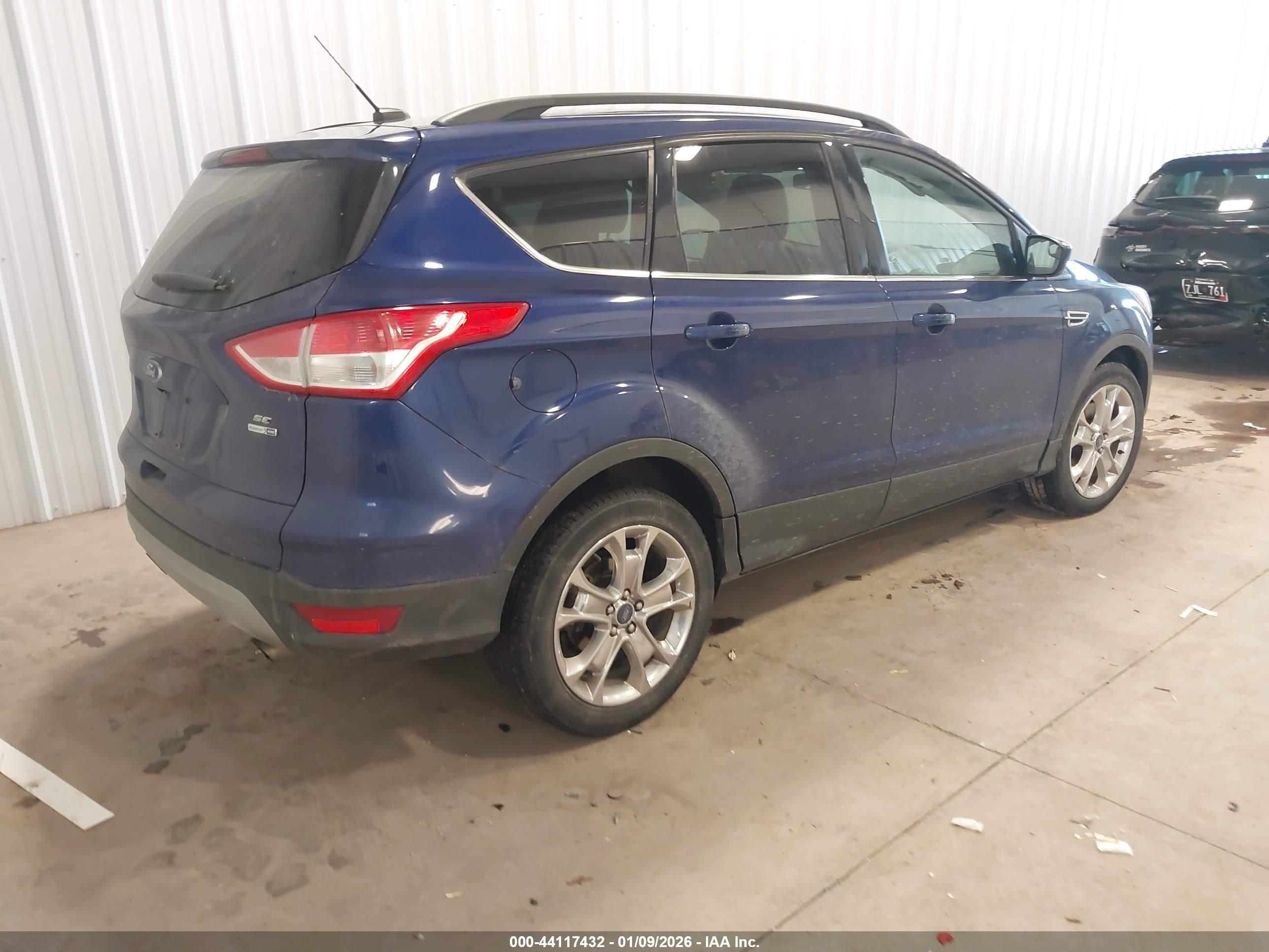 FORD ESCAPE image 4