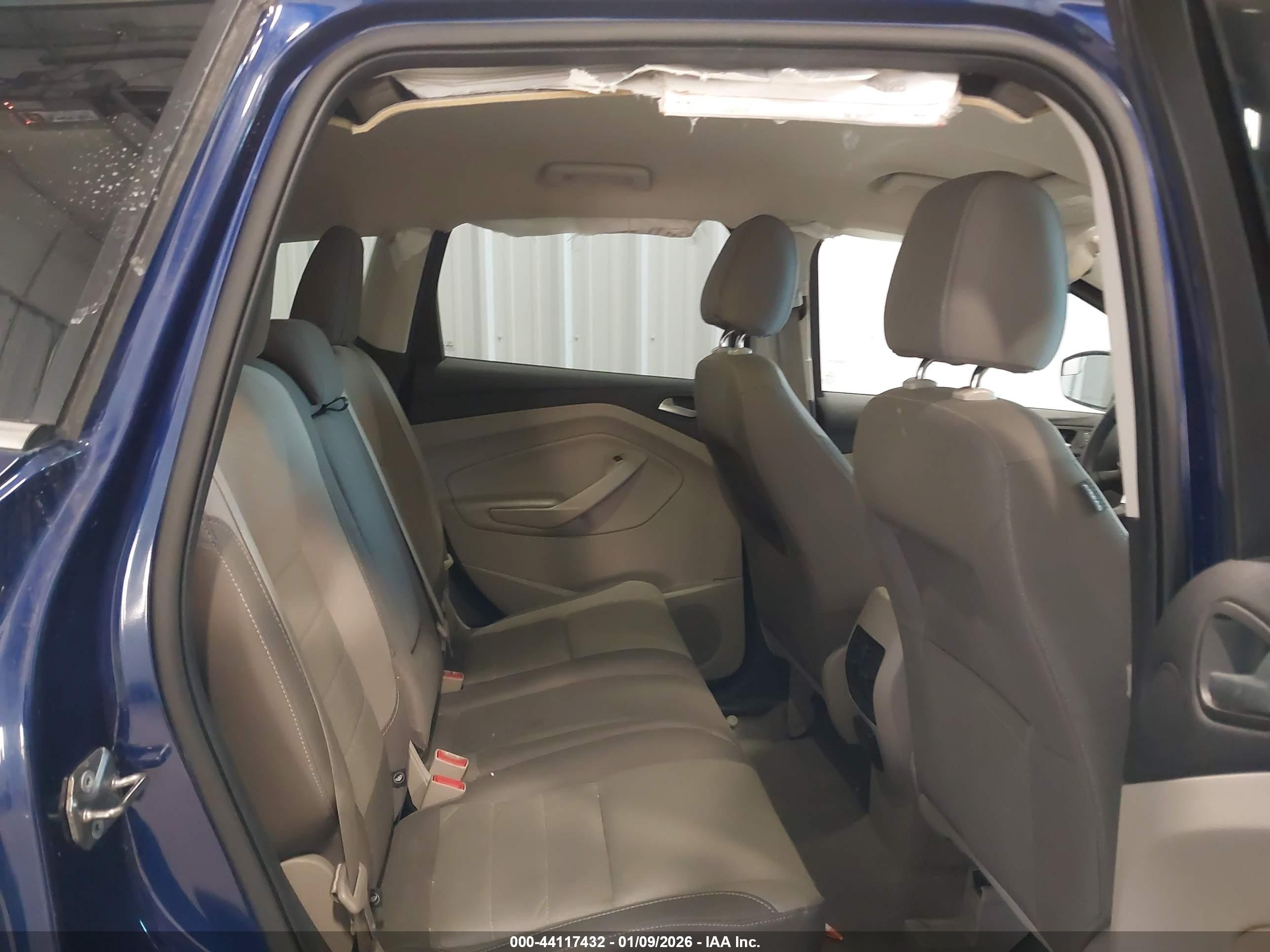 FORD ESCAPE image 8