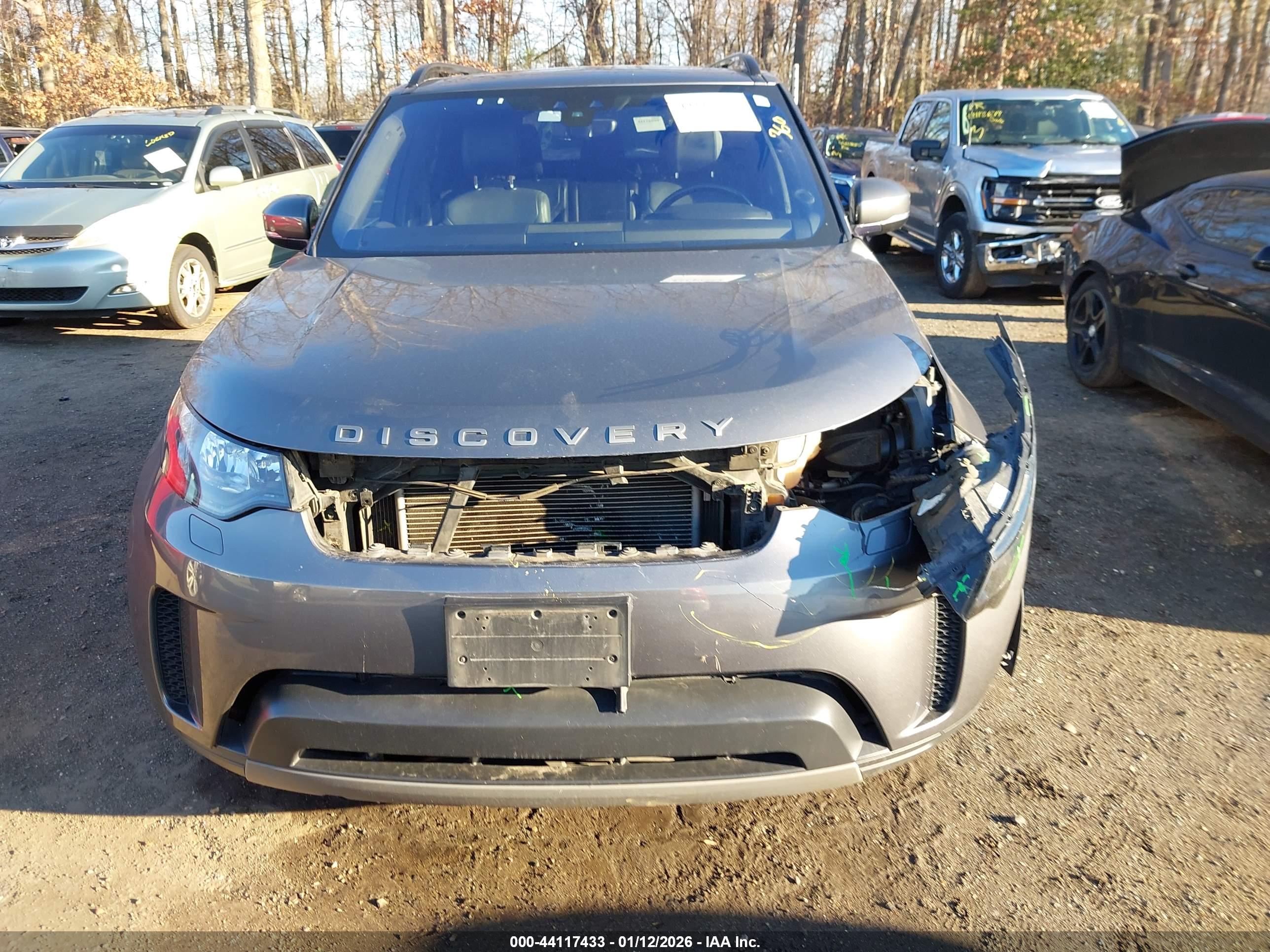 LAND ROVER image 6