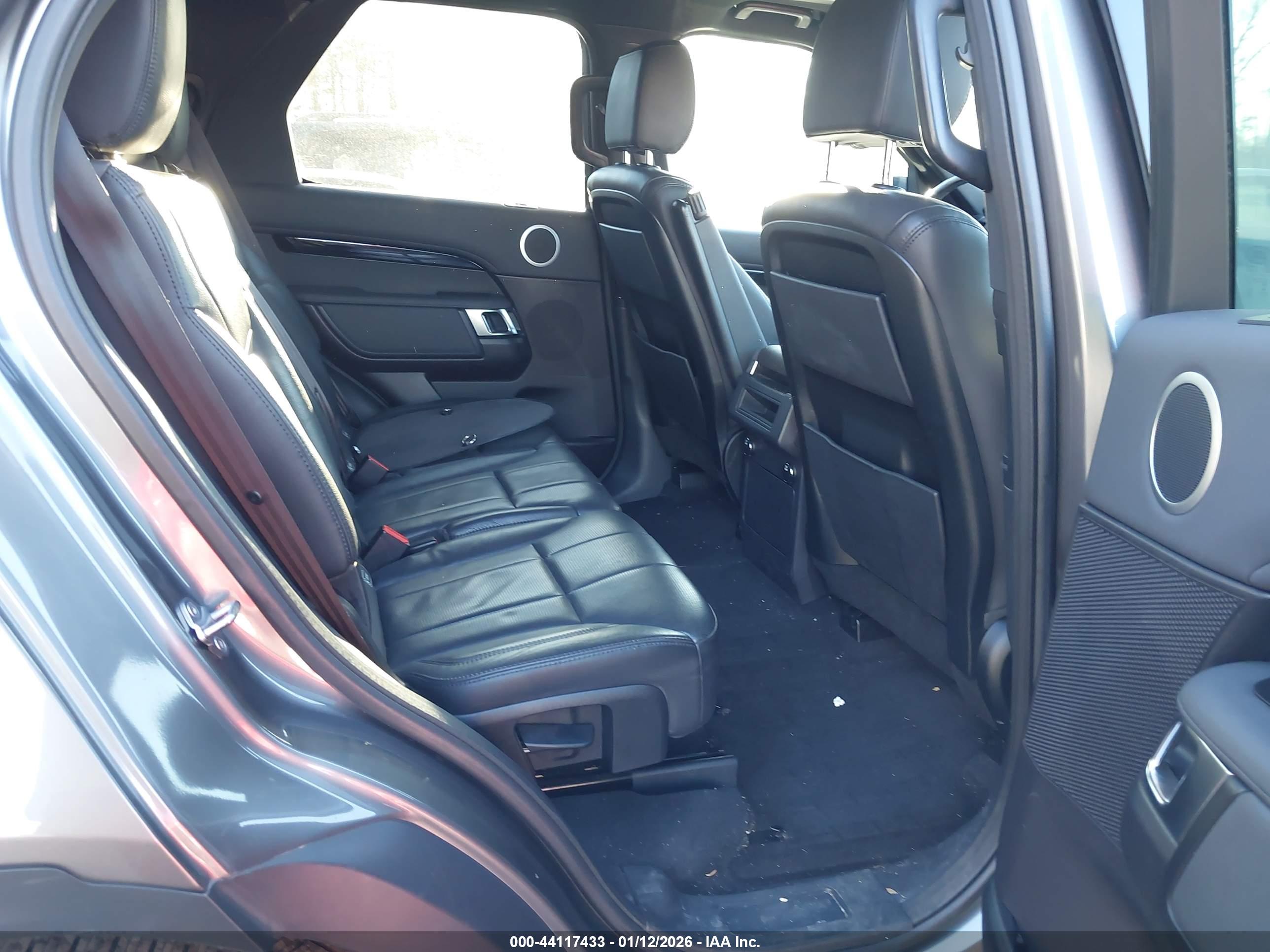 LAND ROVER image 8