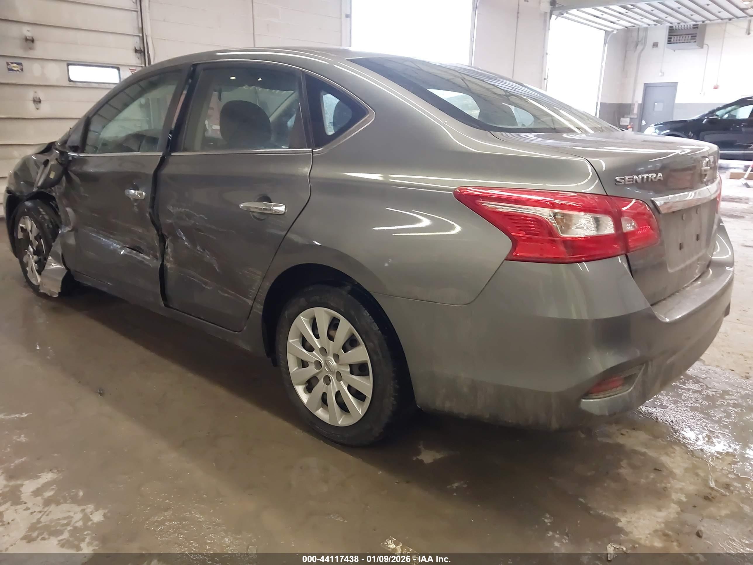 NISSAN SENTRA image 3
