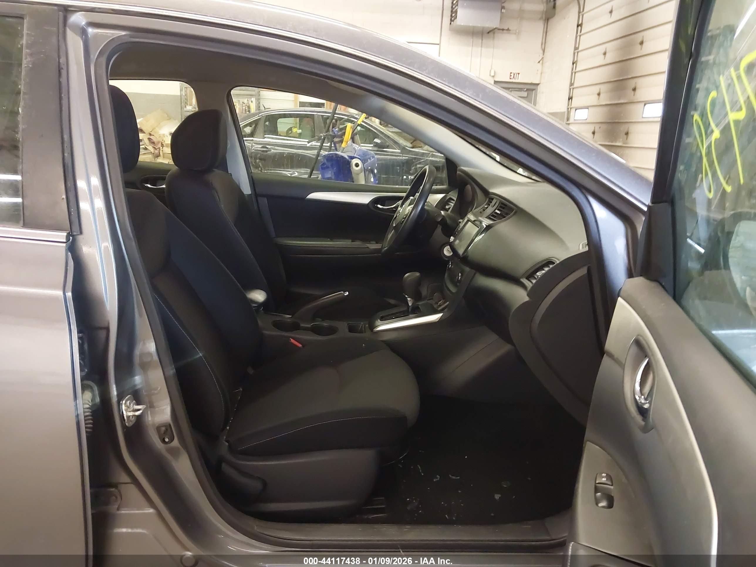 NISSAN SENTRA image 5