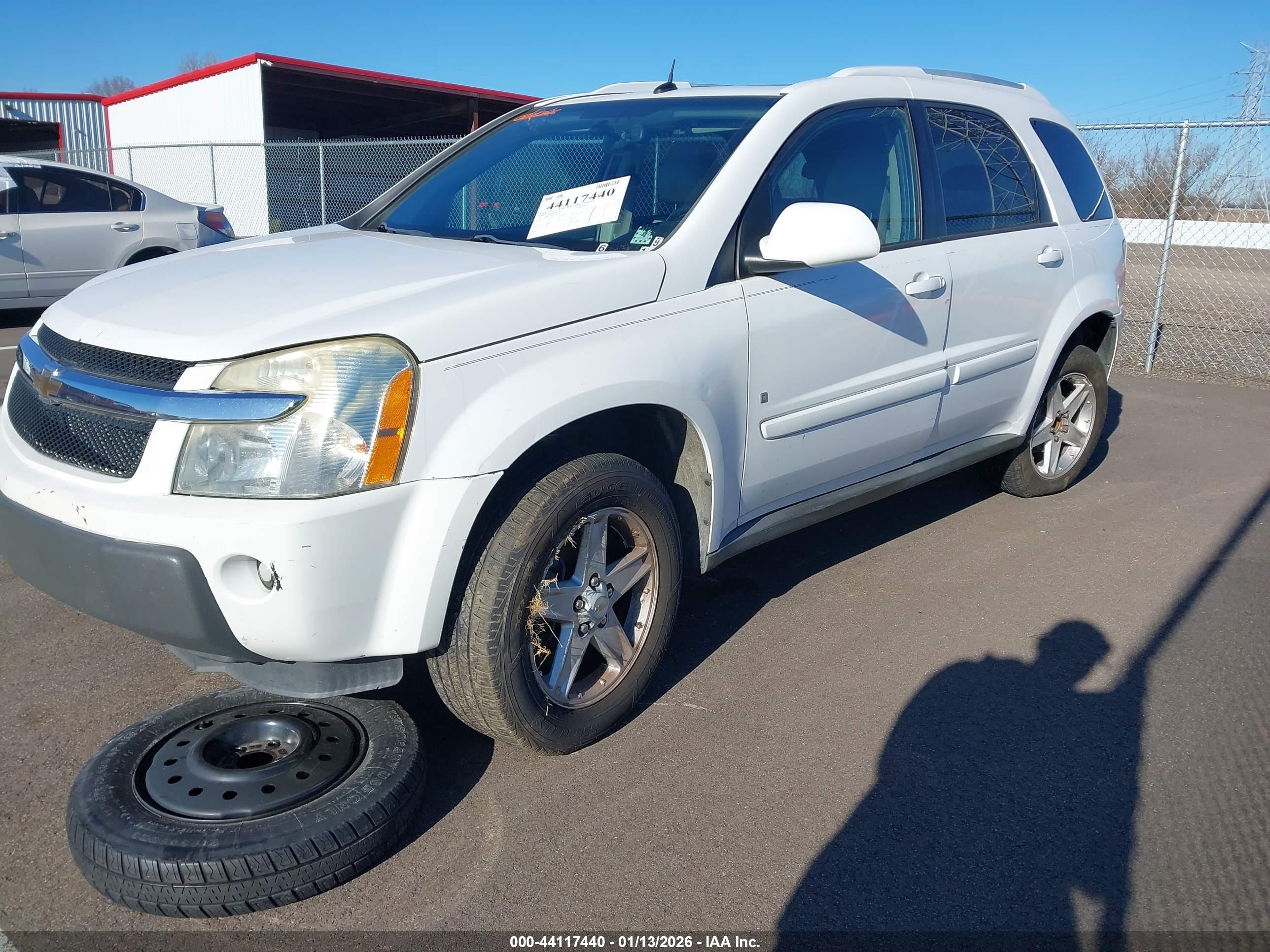 CHEVROLET EQUINOX image 2
