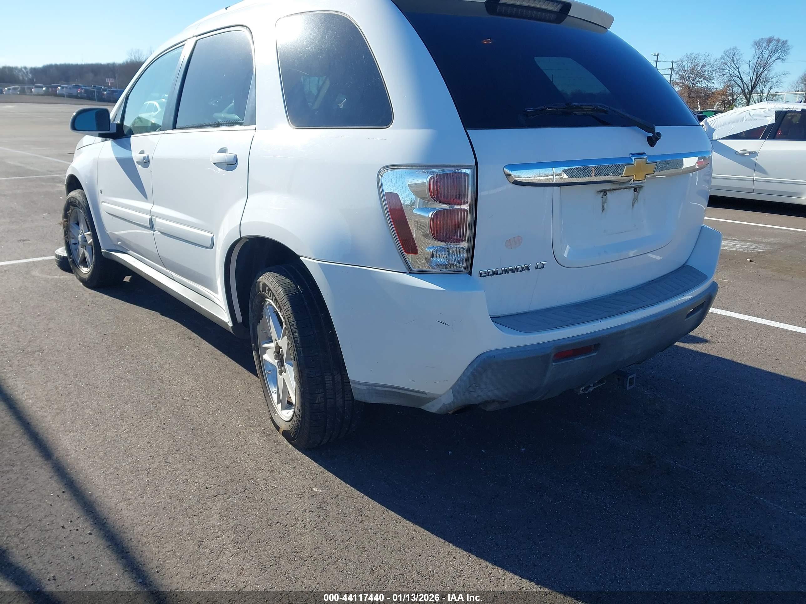 CHEVROLET EQUINOX image 3