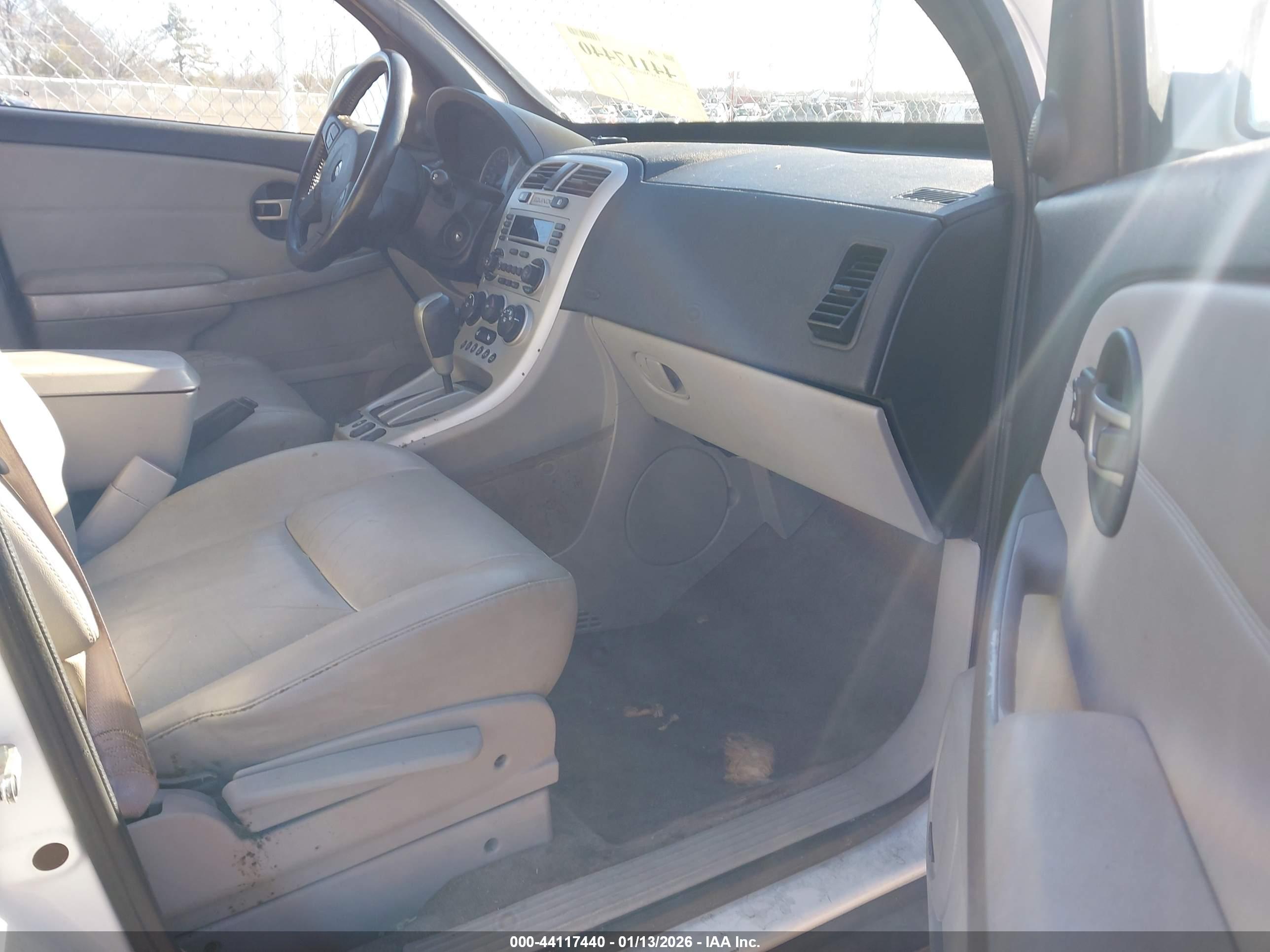 CHEVROLET EQUINOX image 5