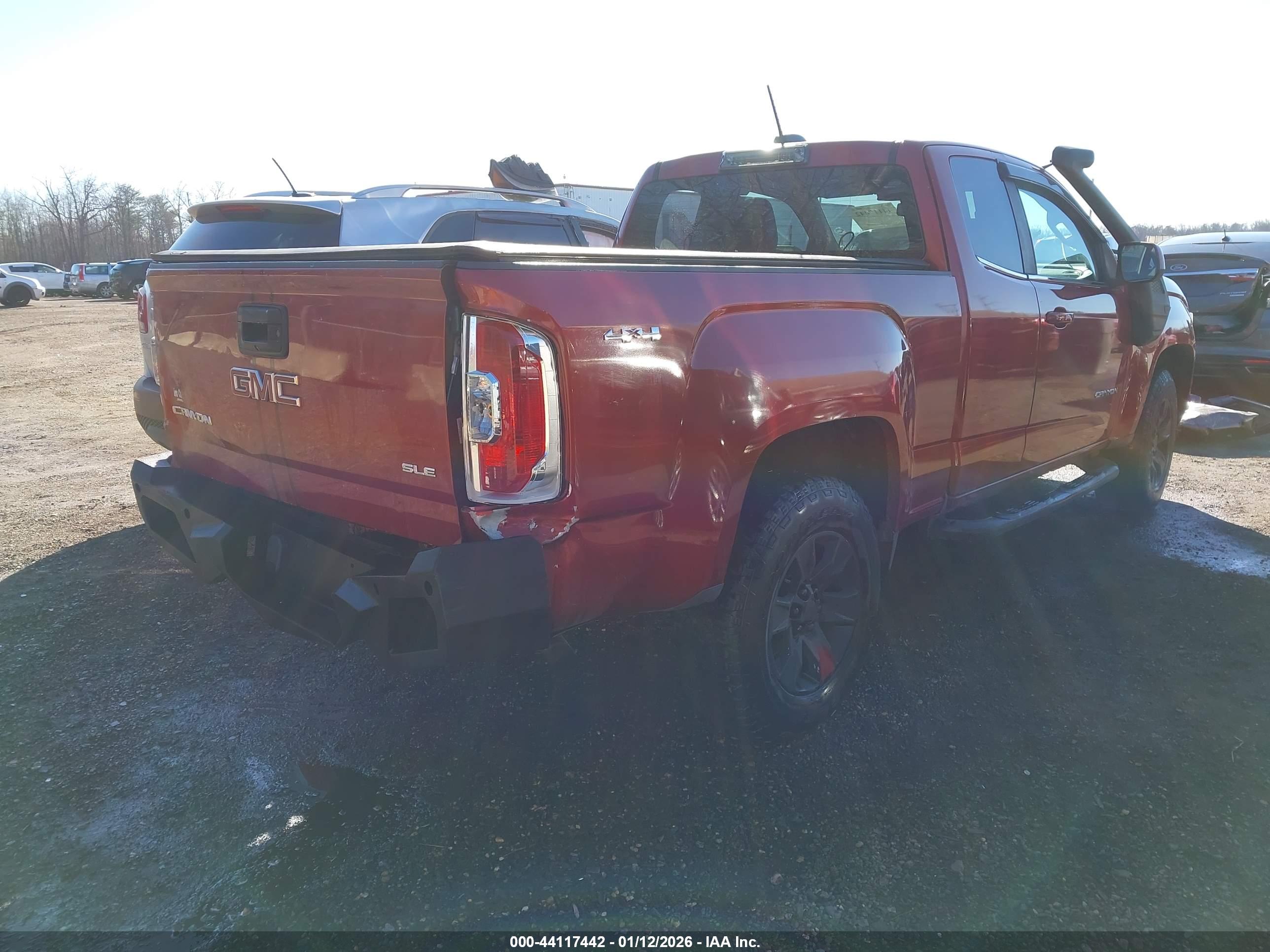 GMC CANYON image 4