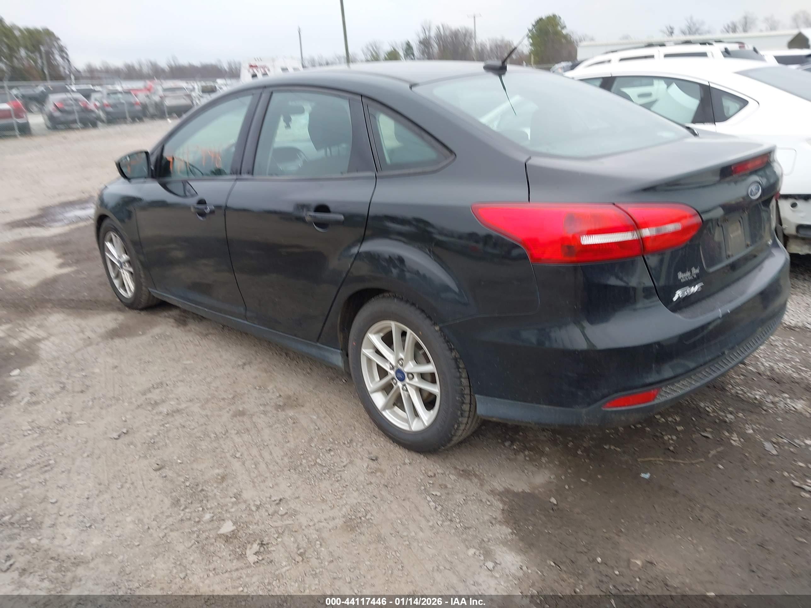 FORD FOCUS image 3