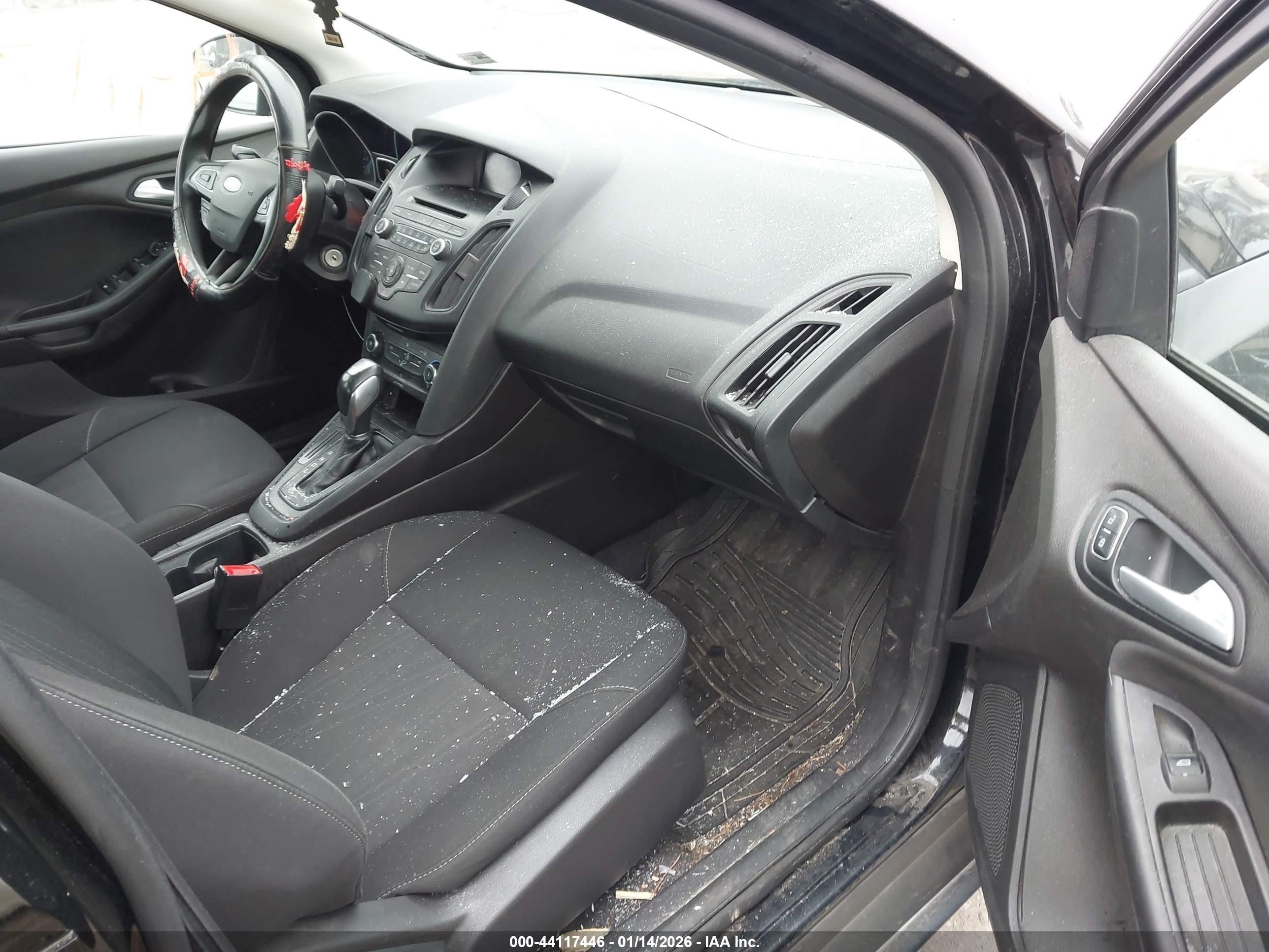 FORD FOCUS image 5