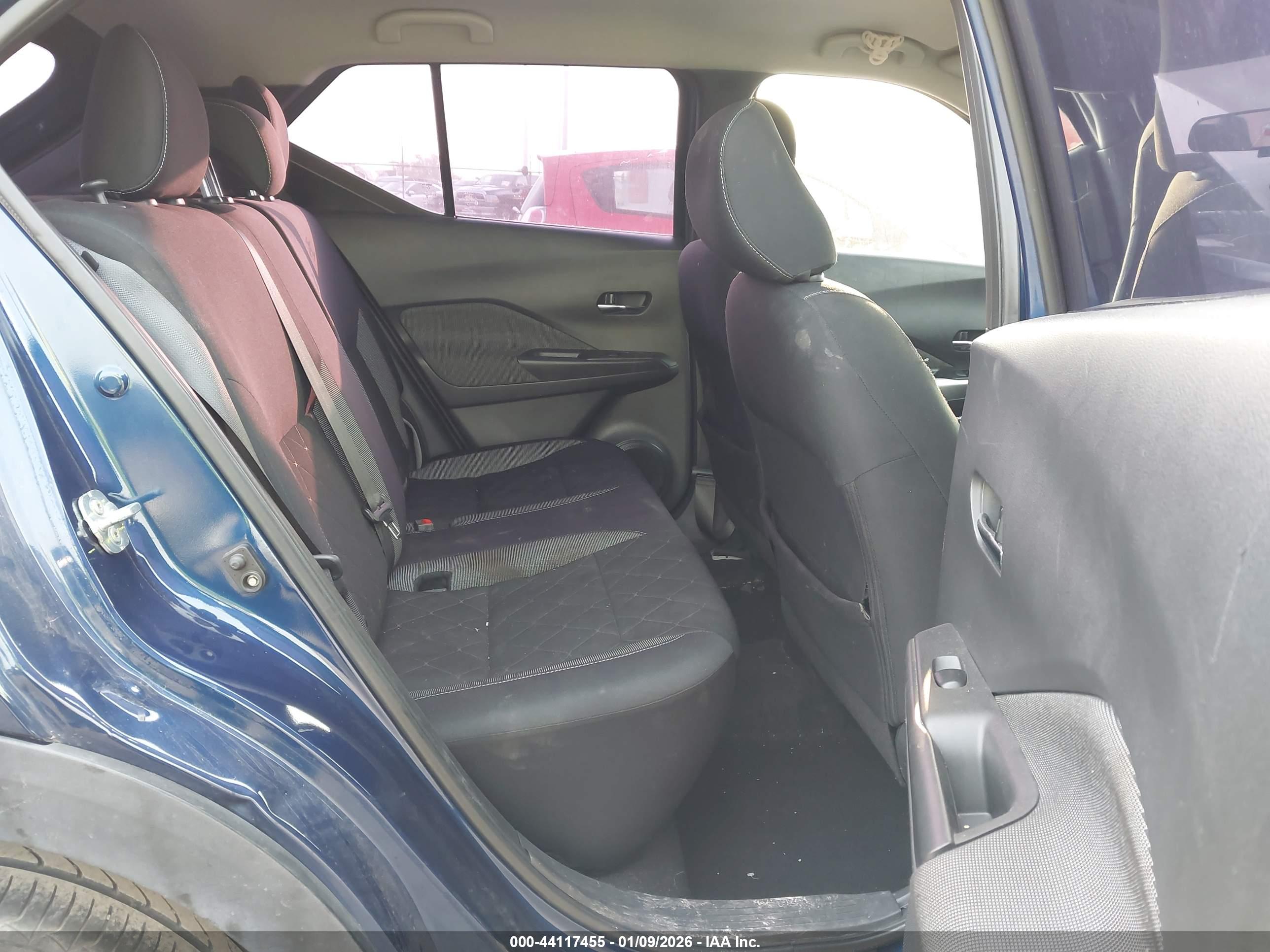 NISSAN KICKS image 8