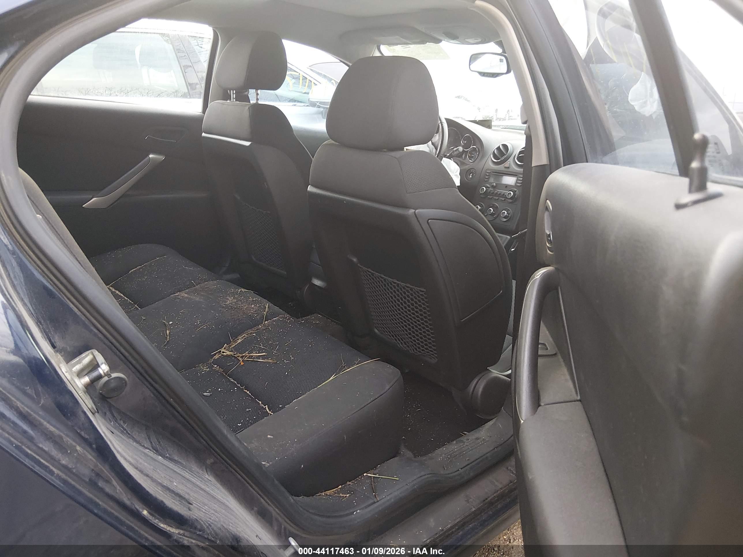 PONTIAC G6 image 8