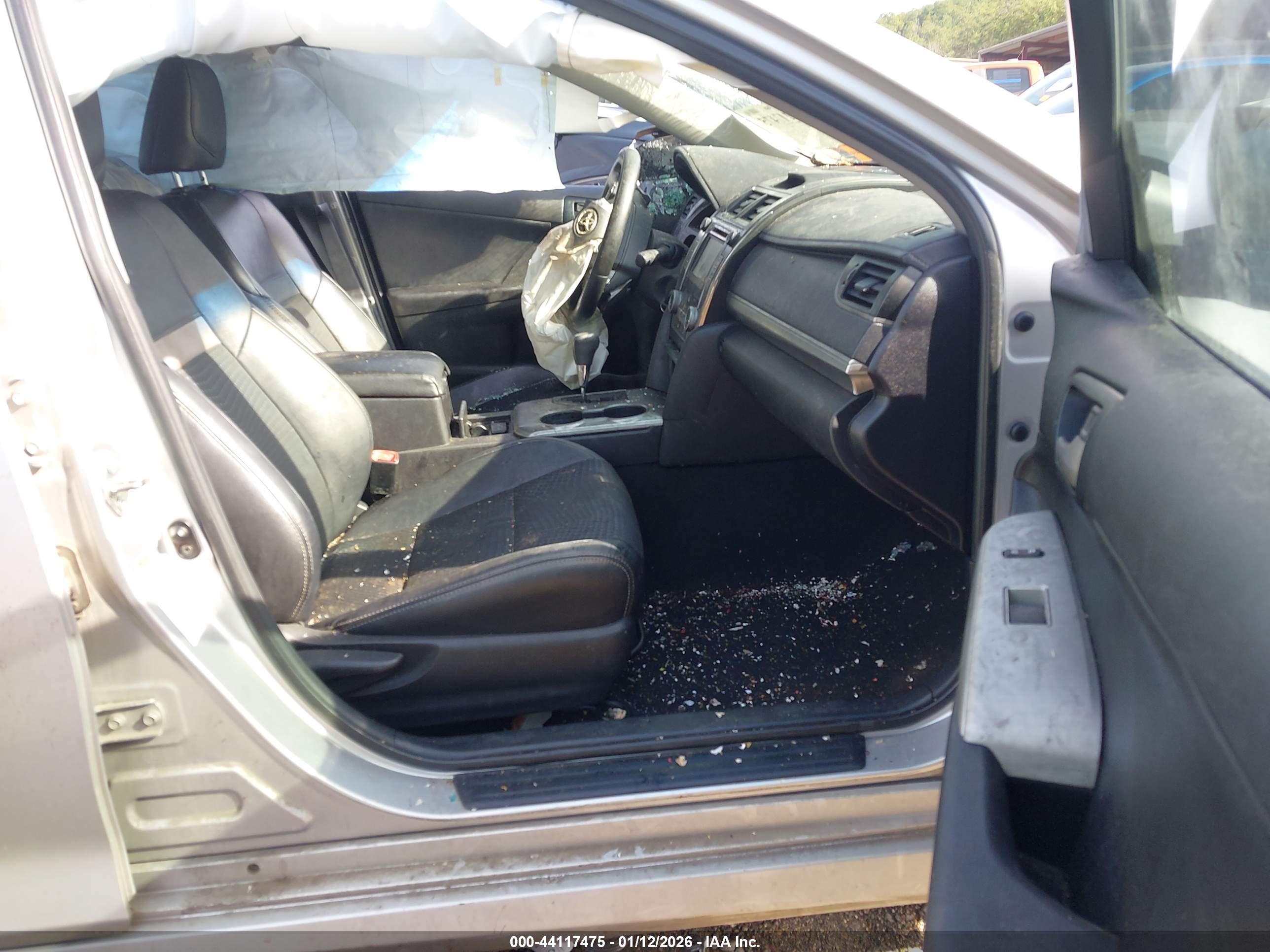 TOYOTA CAMRY image 5