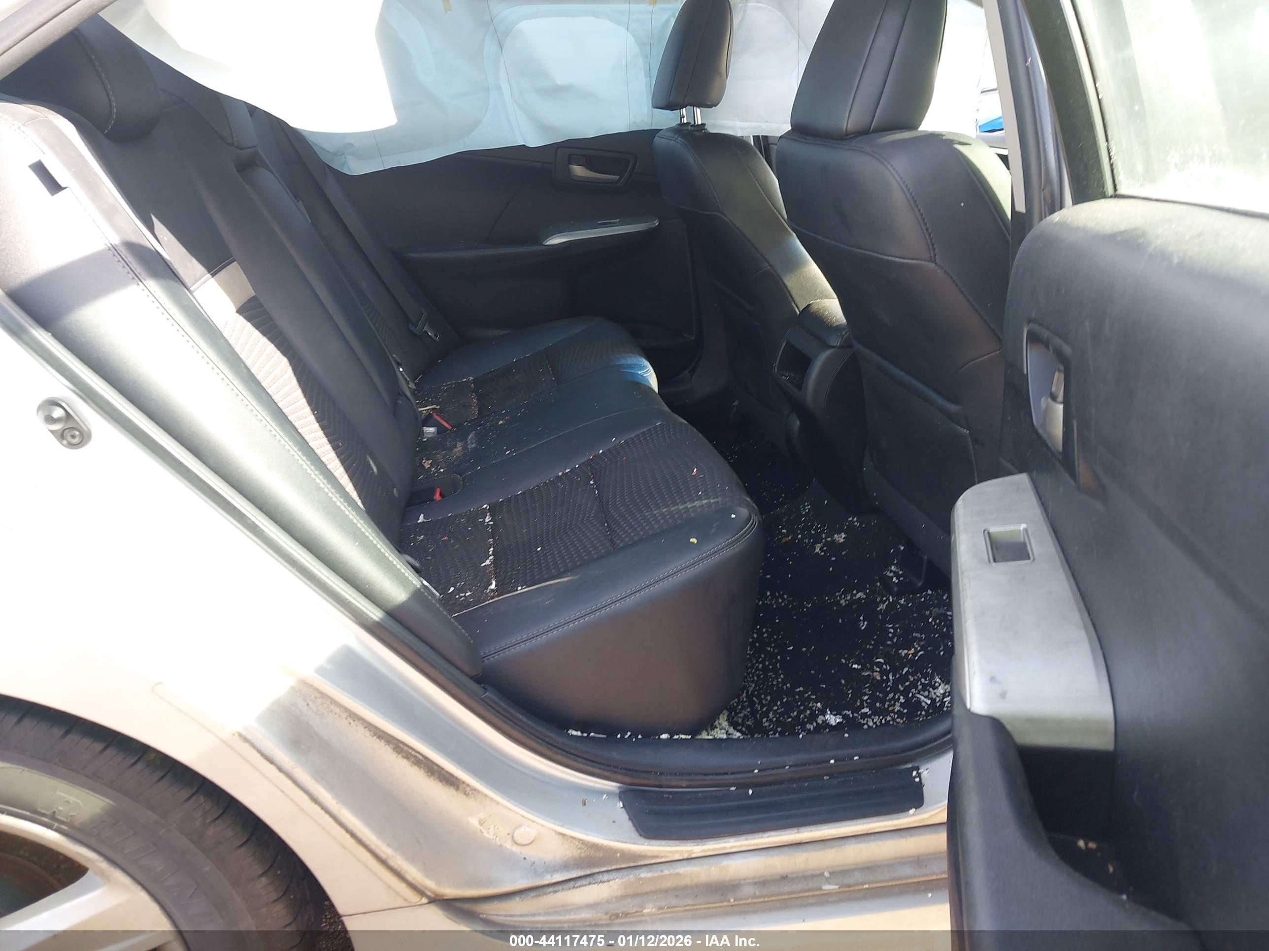 TOYOTA CAMRY image 8
