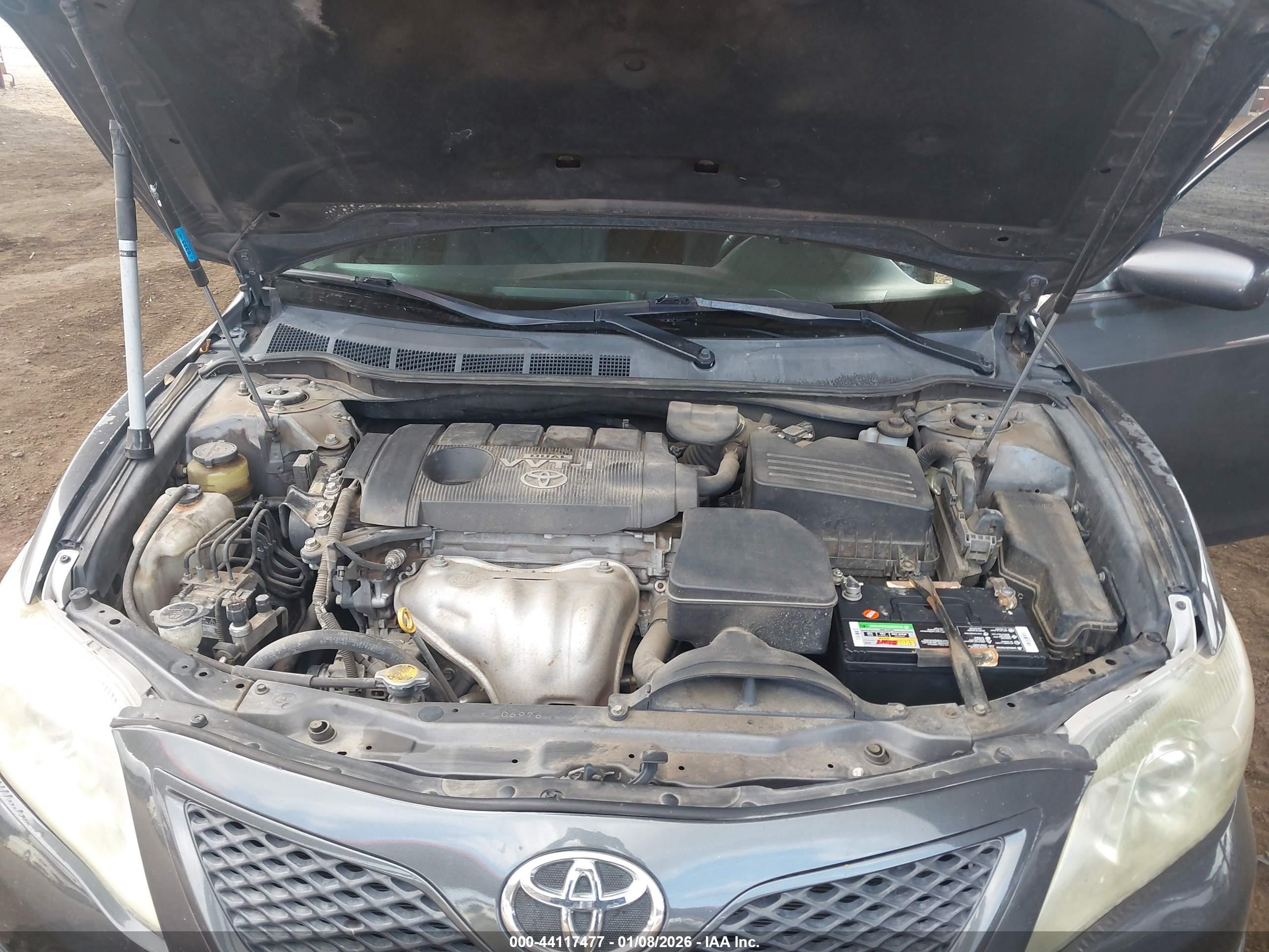 TOYOTA CAMRY image 10