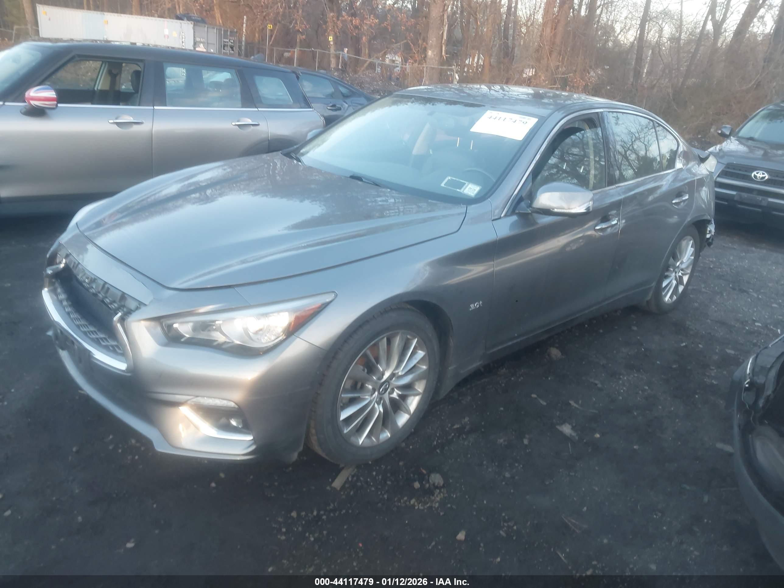 INFINITI Q50 image 2