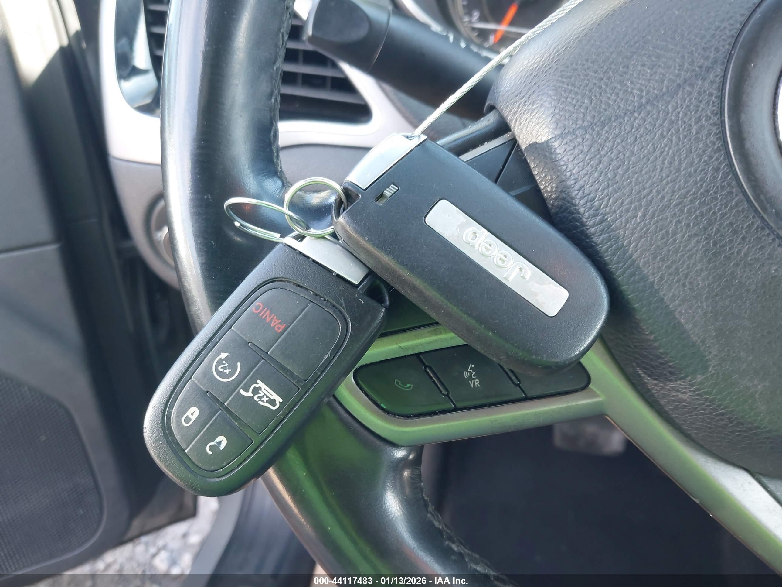 JEEP CHEROKEE image 11