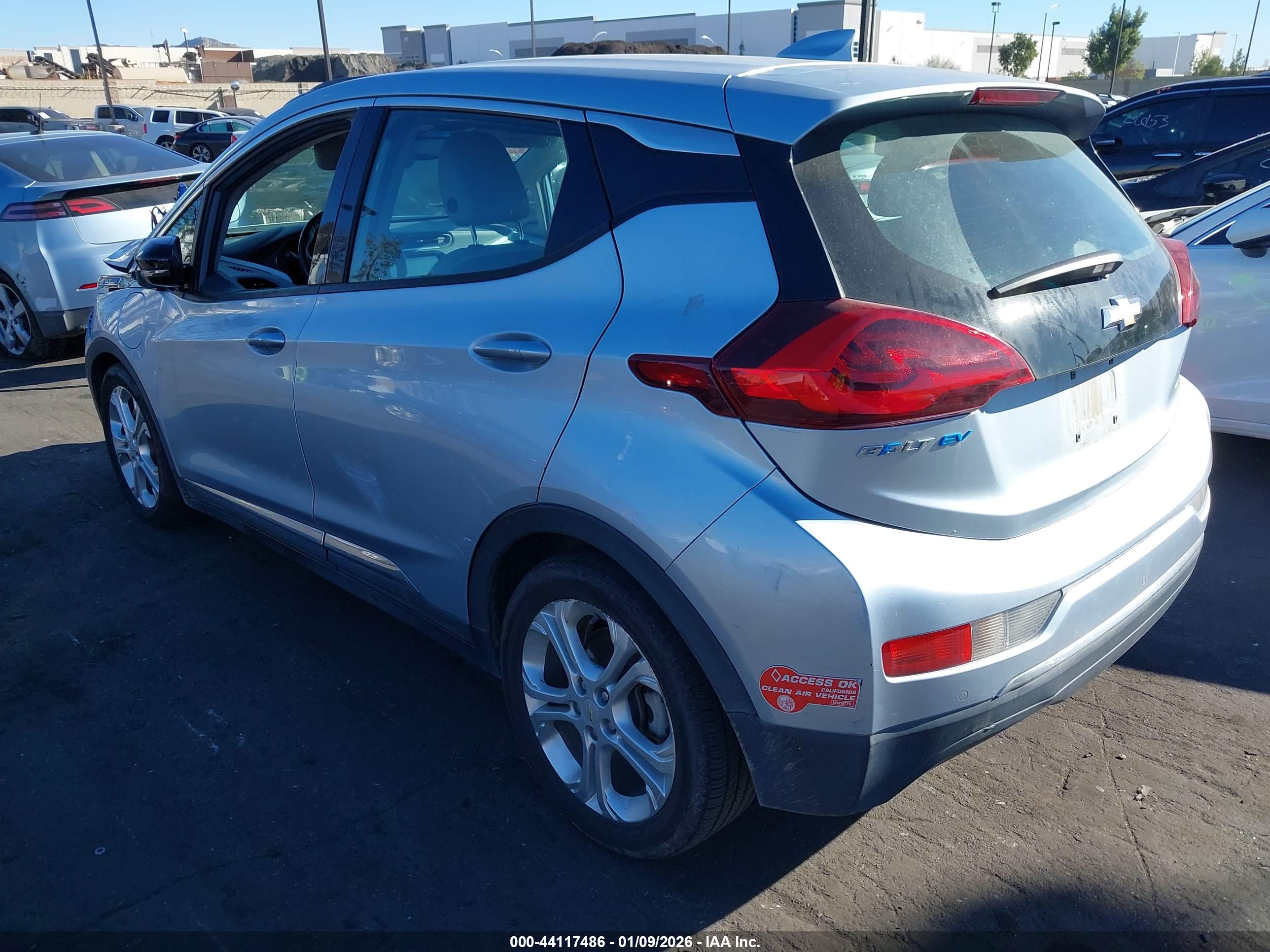 CHEVROLET BOLT image 3