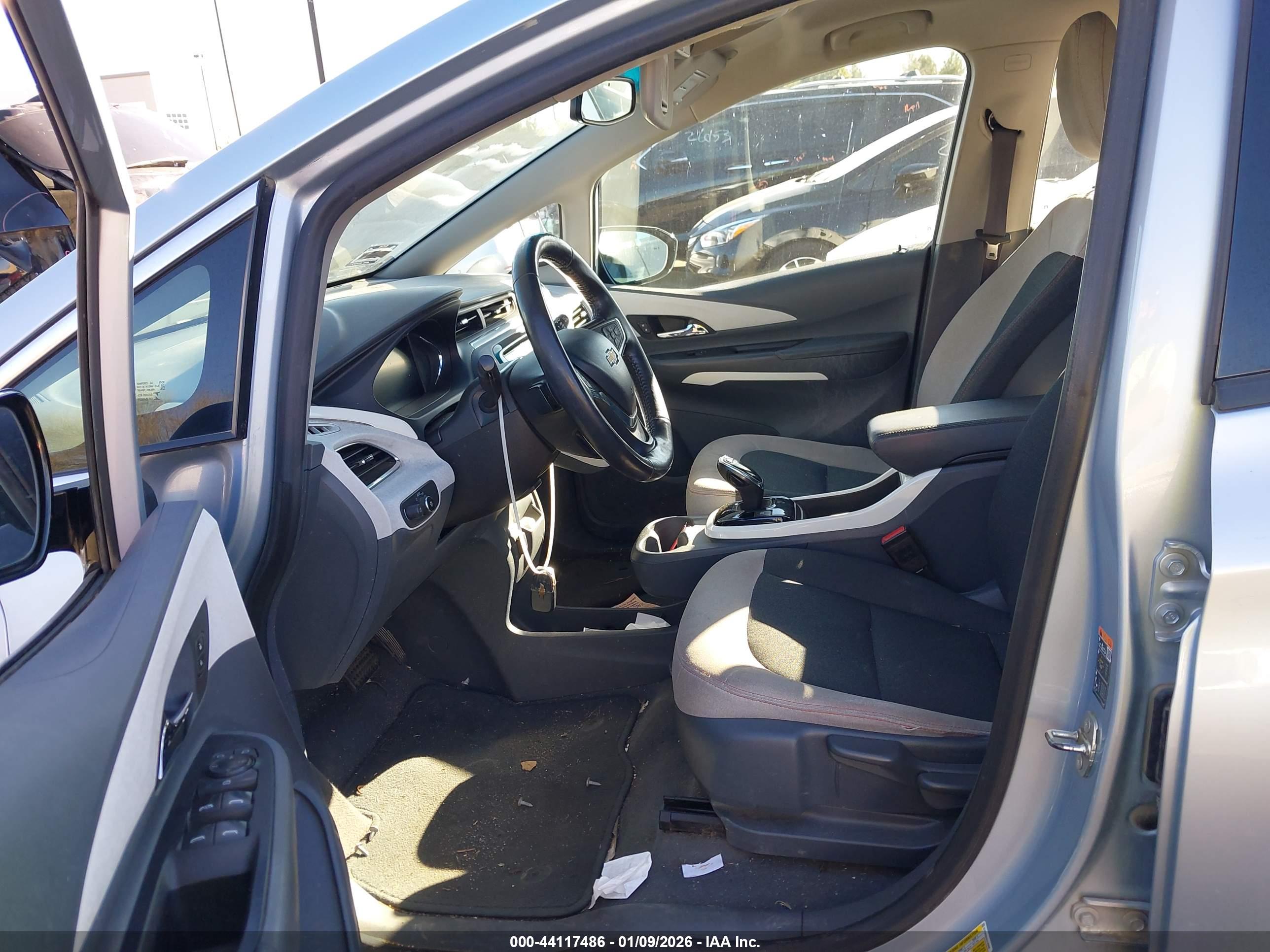 CHEVROLET BOLT image 5