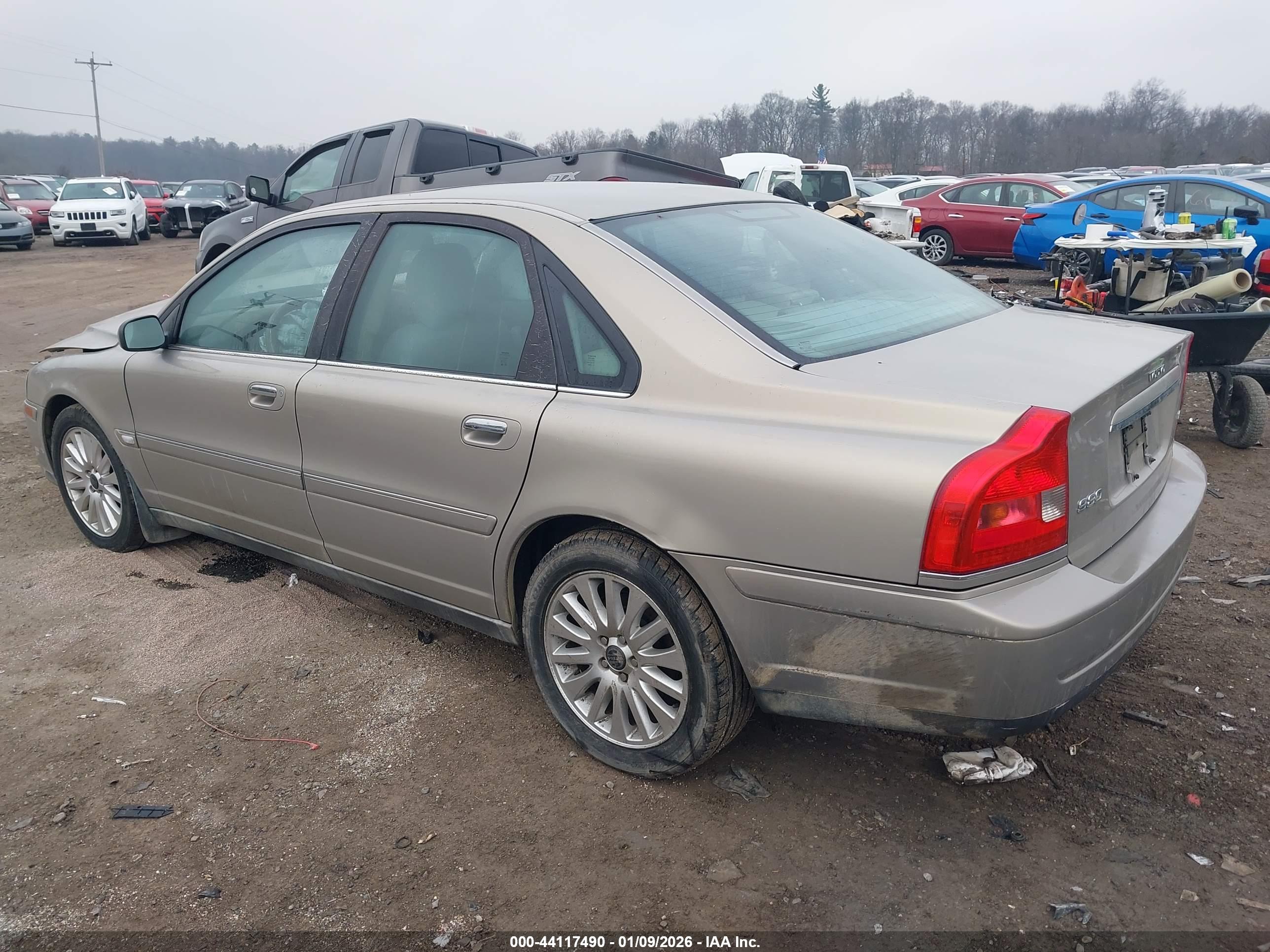 VOLVO S80 image 3