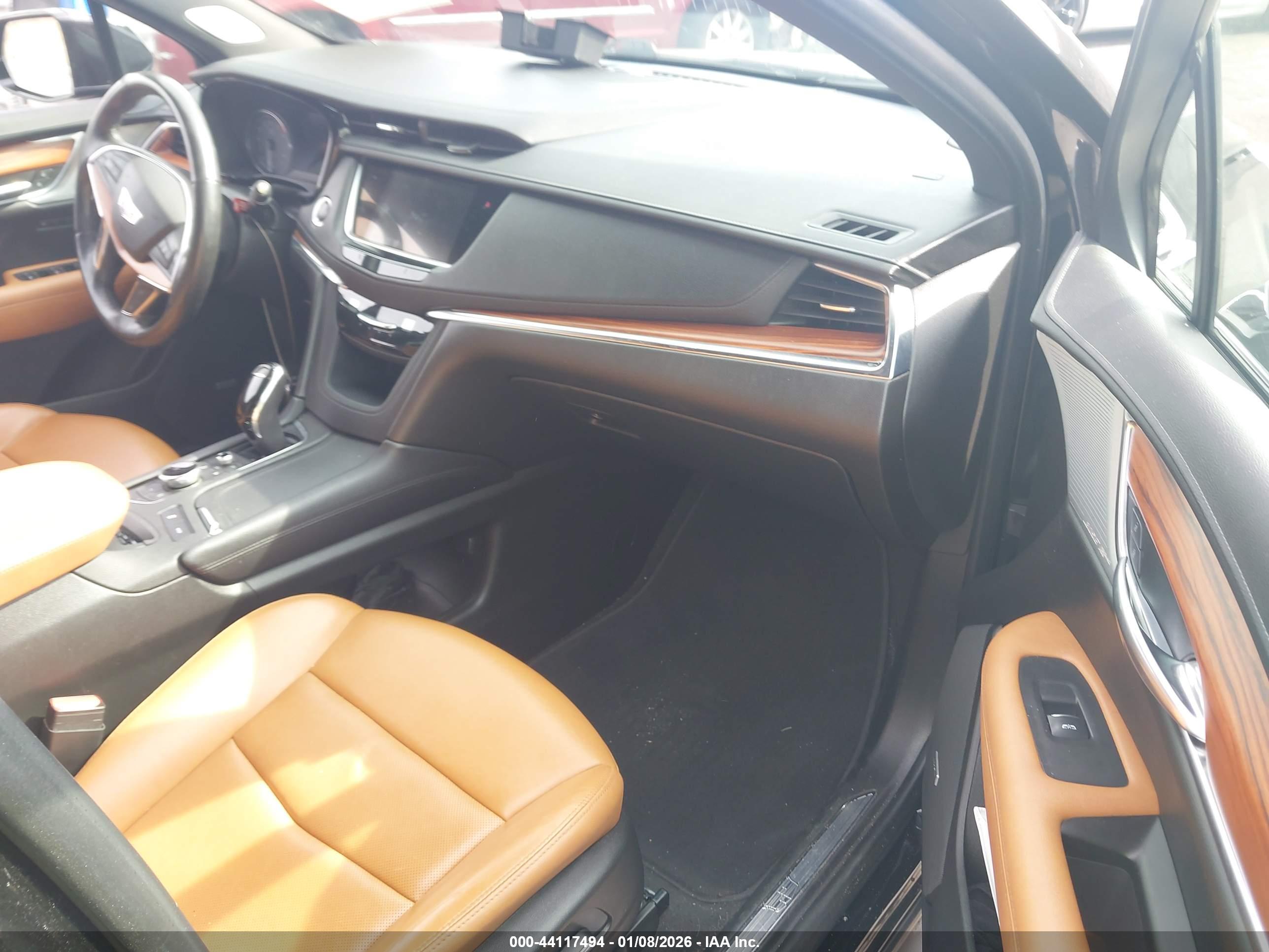 CADILLAC XT5 image 5