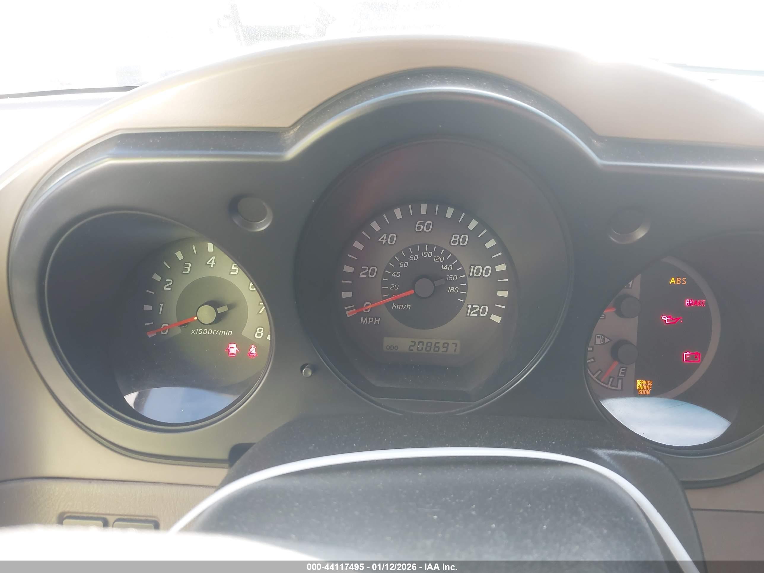 NISSAN FRONTIER image 7