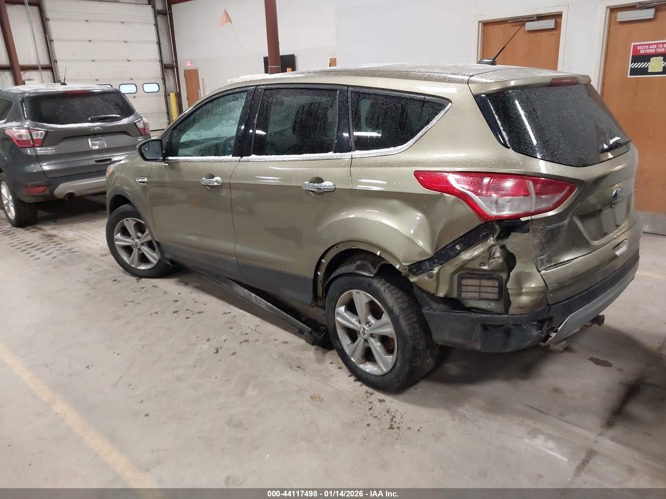 FORD ESCAPE image 3