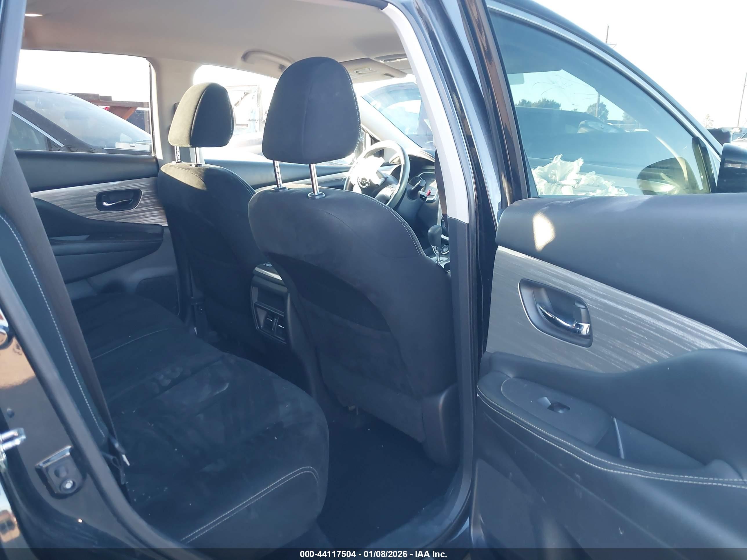 NISSAN MURANO image 8