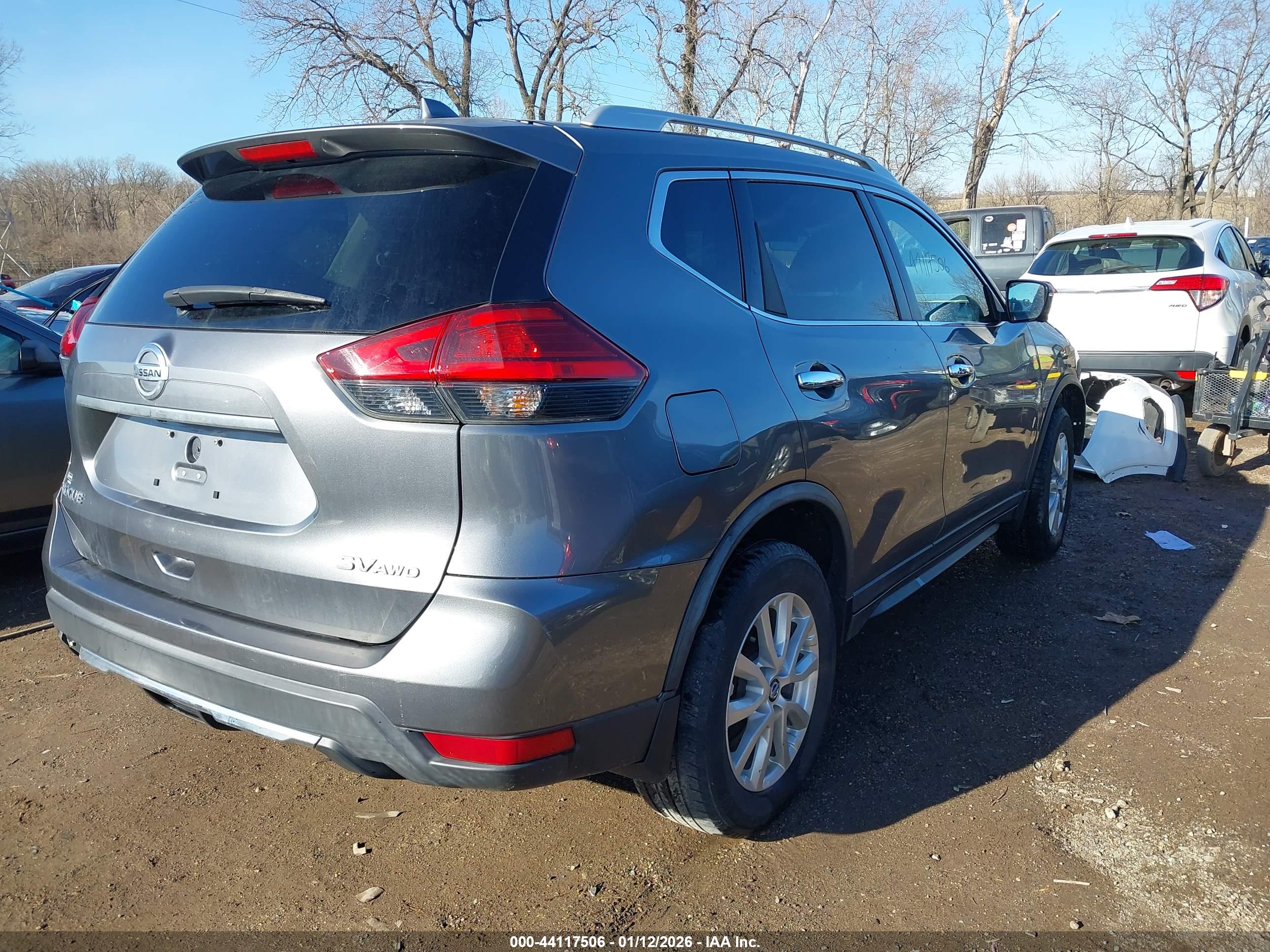 NISSAN ROGUE image 4
