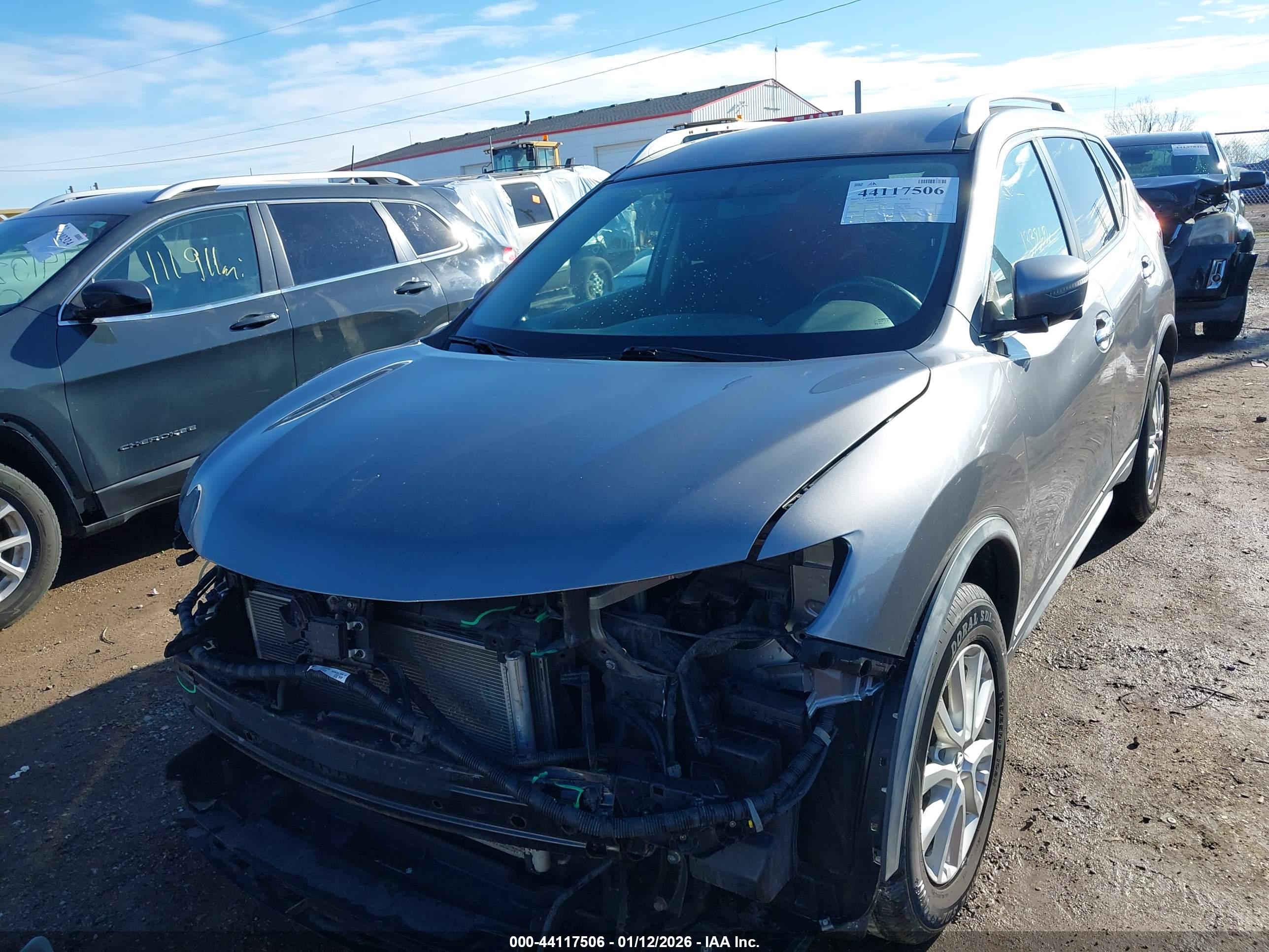 NISSAN ROGUE image 6