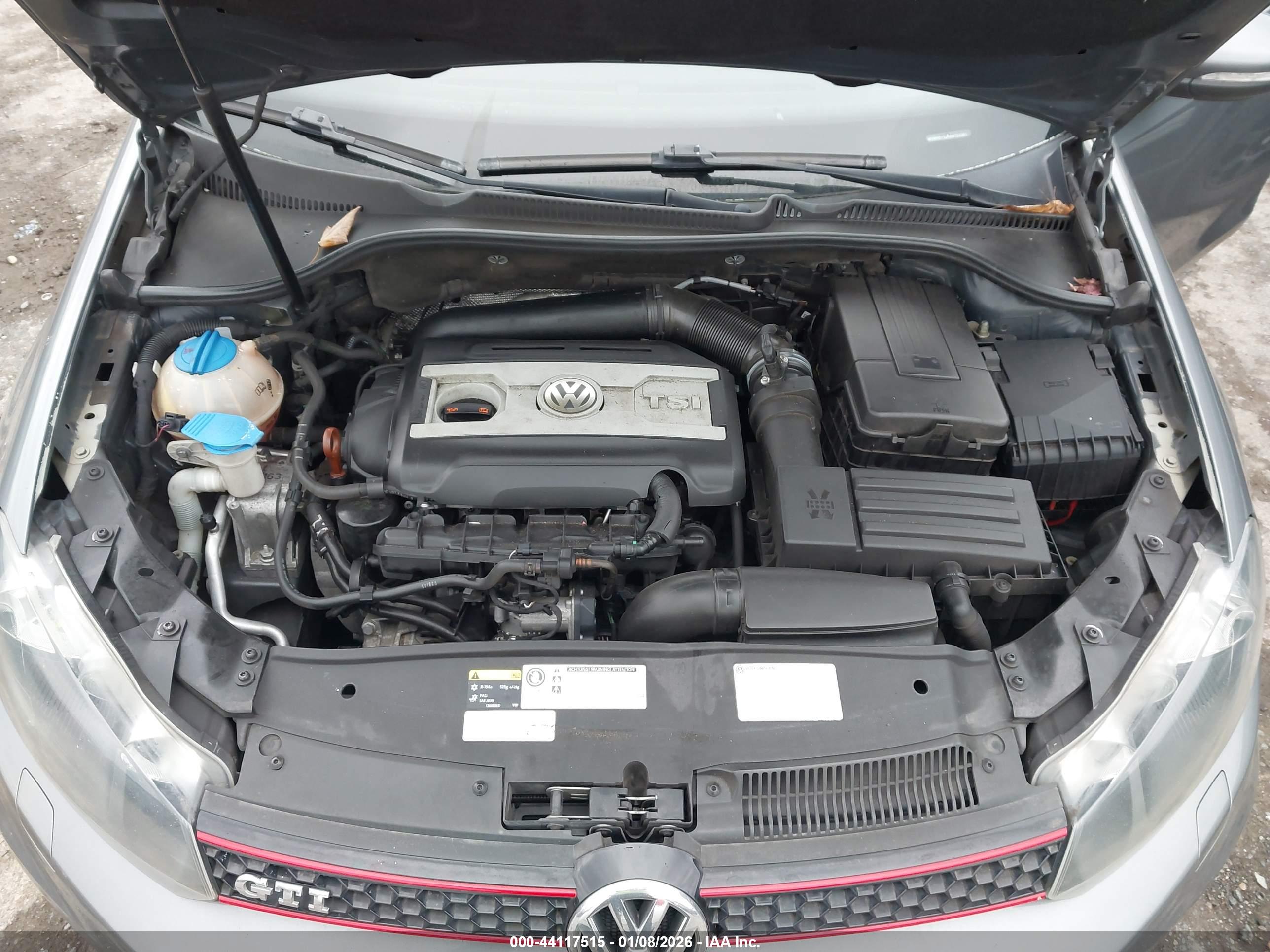 VOLKSWAGEN GTI image 10