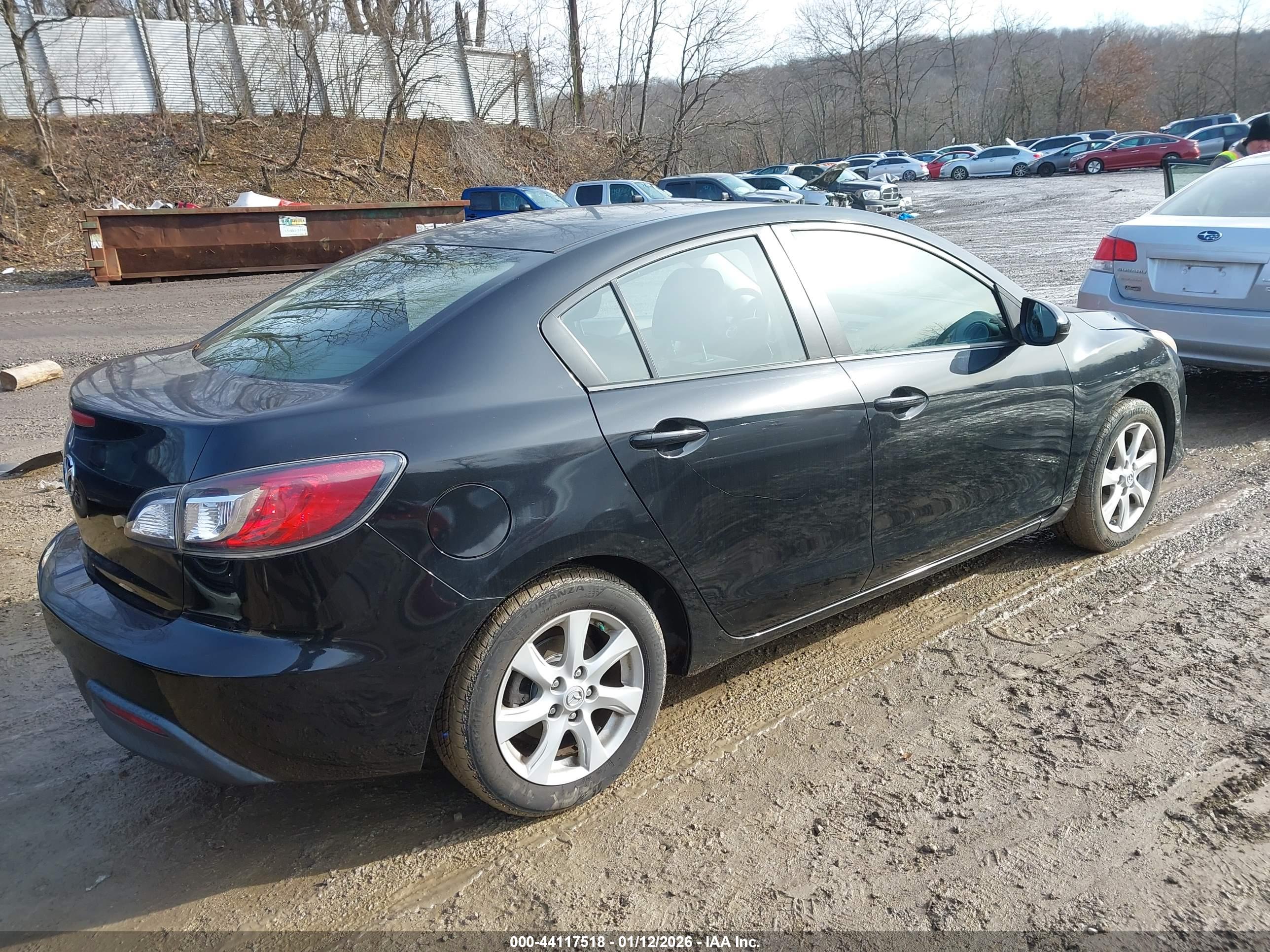 MAZDA MAZDA3 image 4