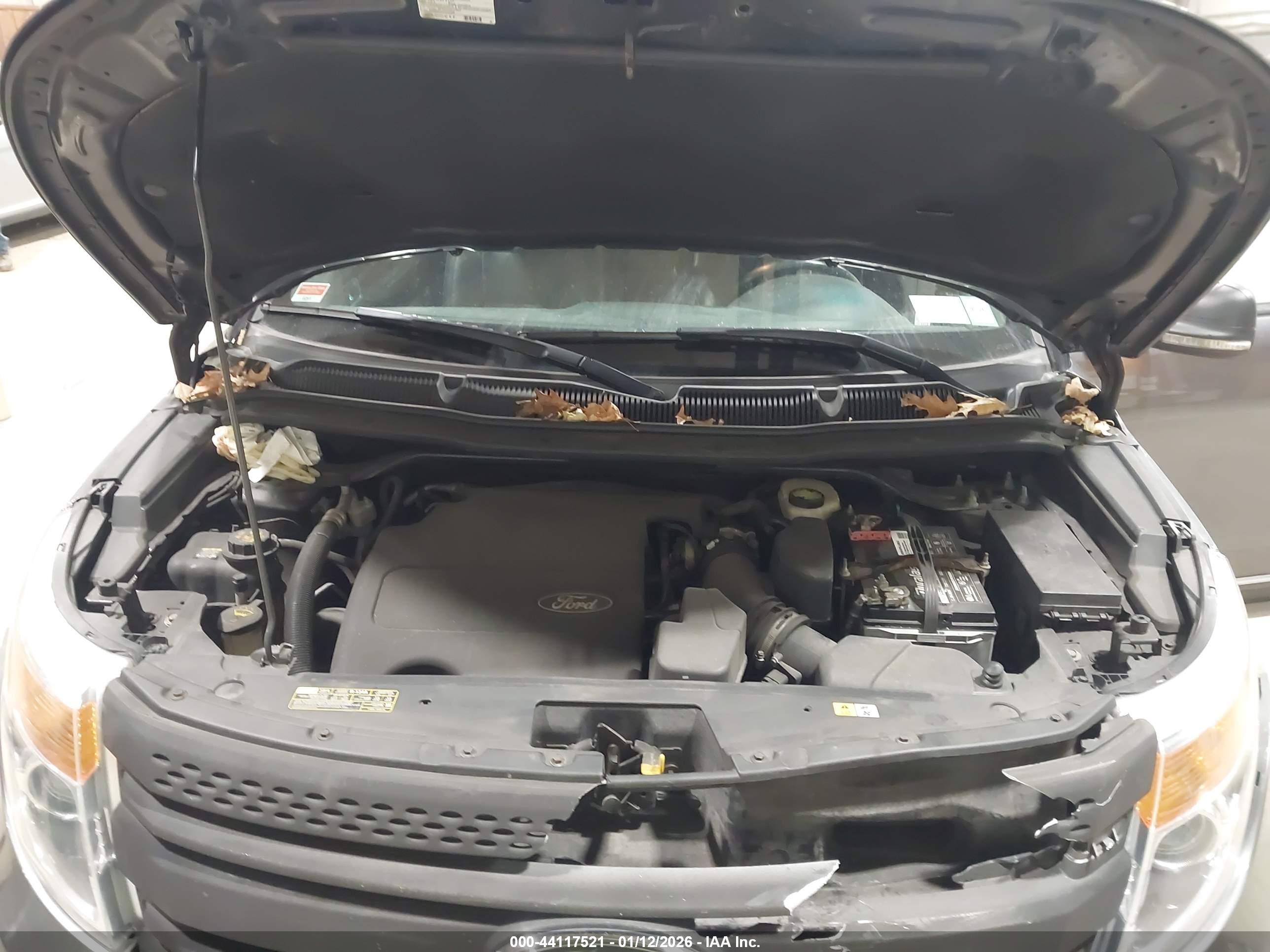 FORD EXPLORER image 10