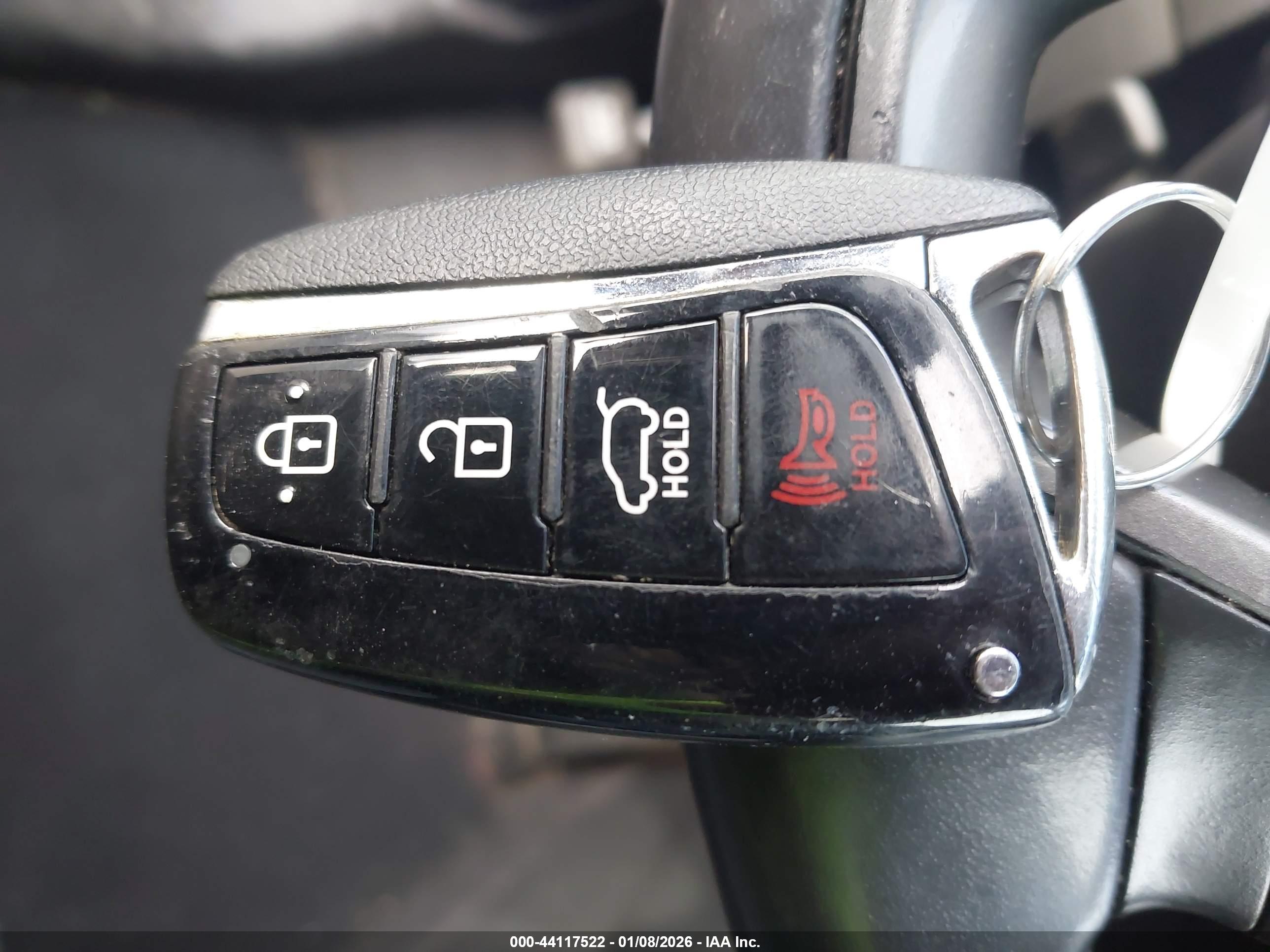 HYUNDAI SANTA image 11