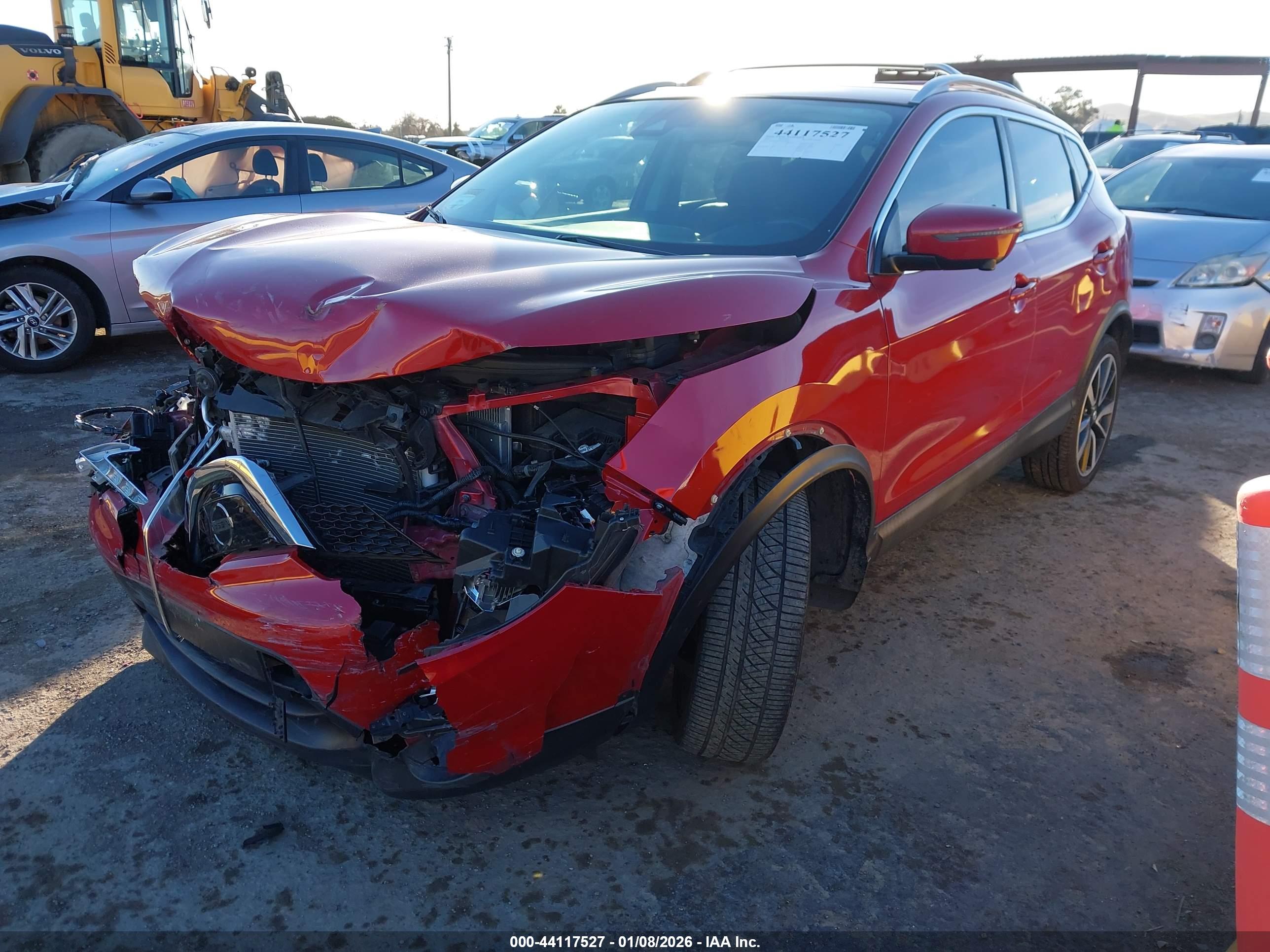 NISSAN ROGUE image 2