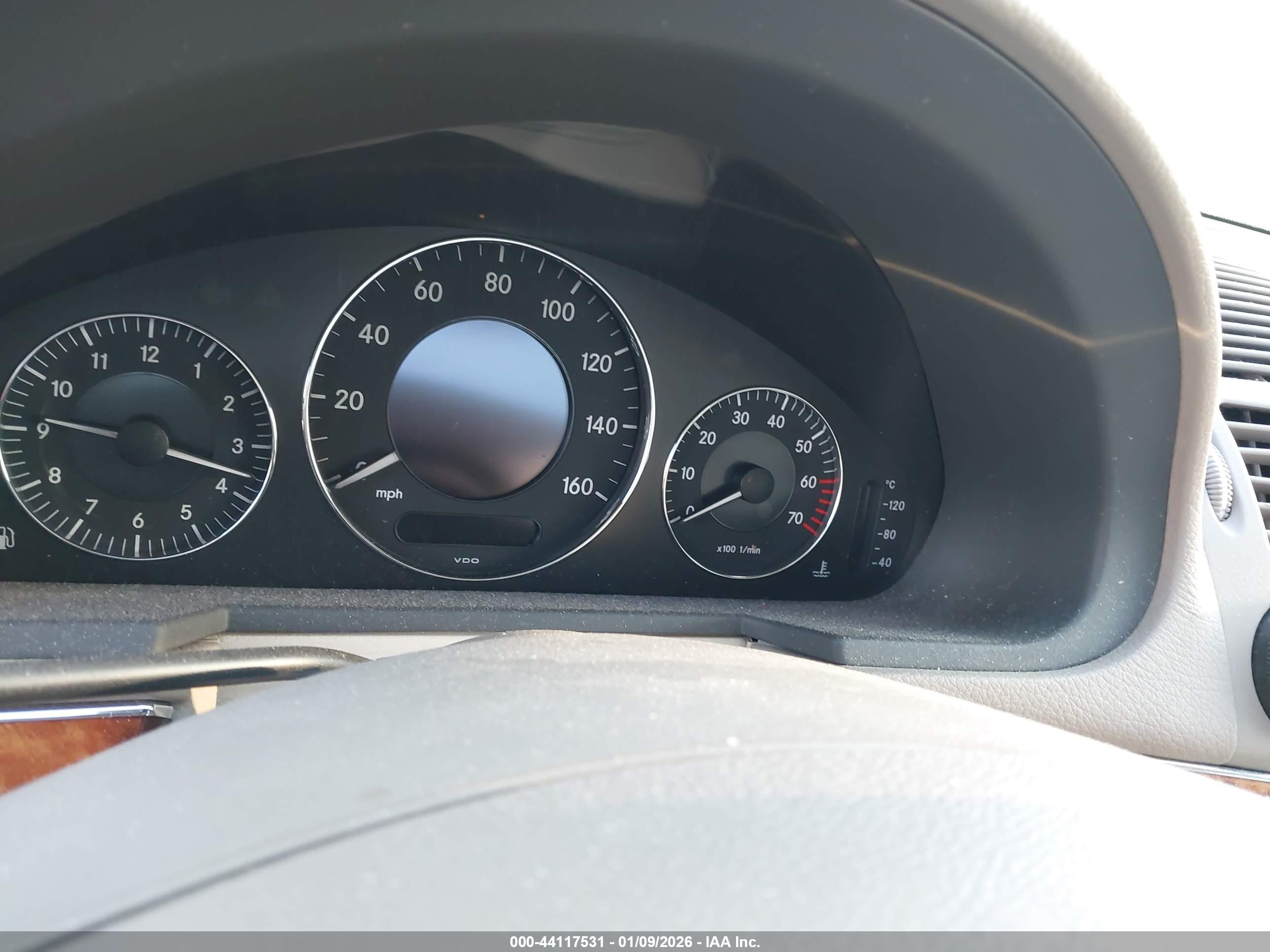 MERCEDES-BENZ E image 7