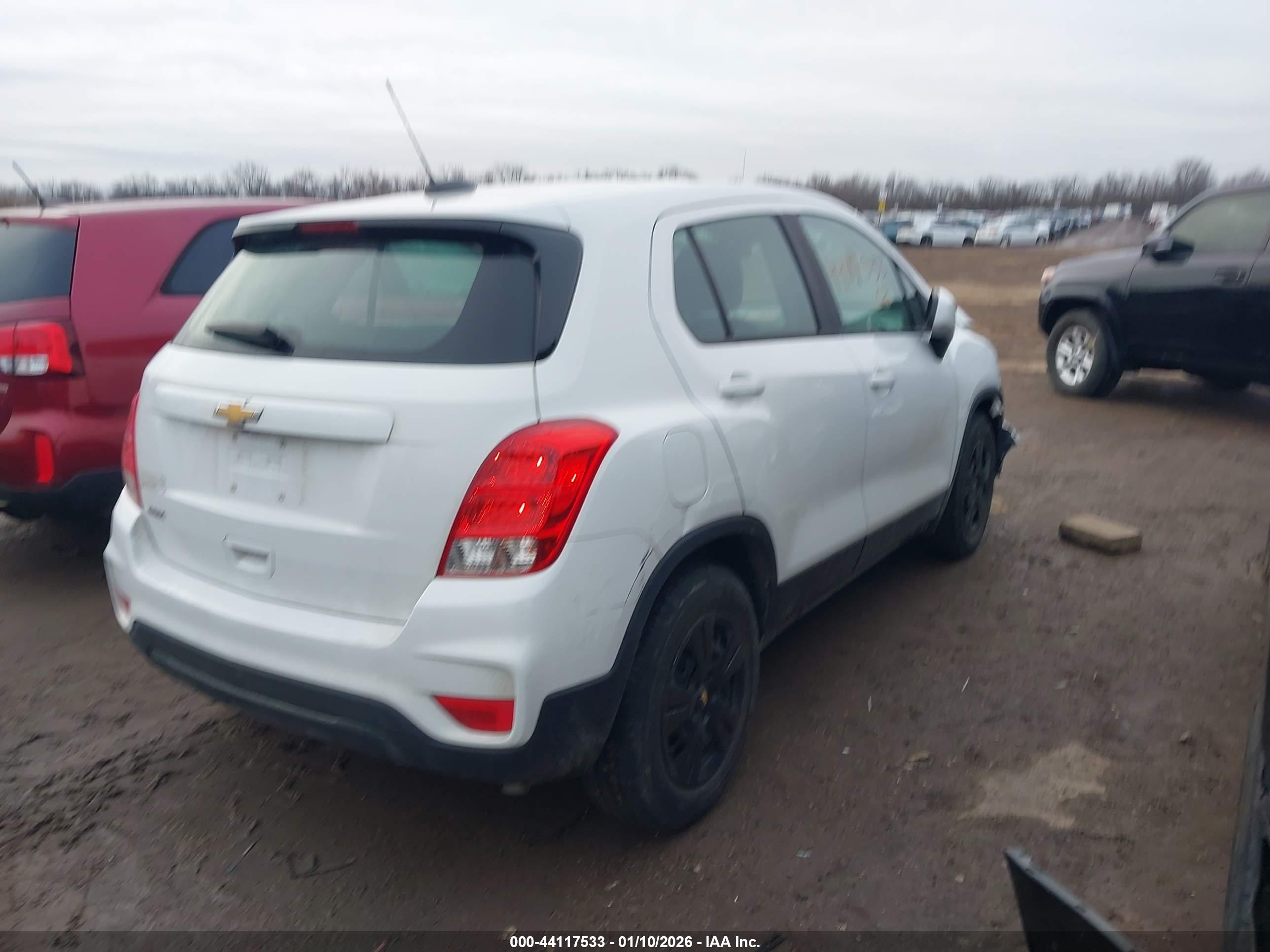 CHEVROLET TRAX image 4