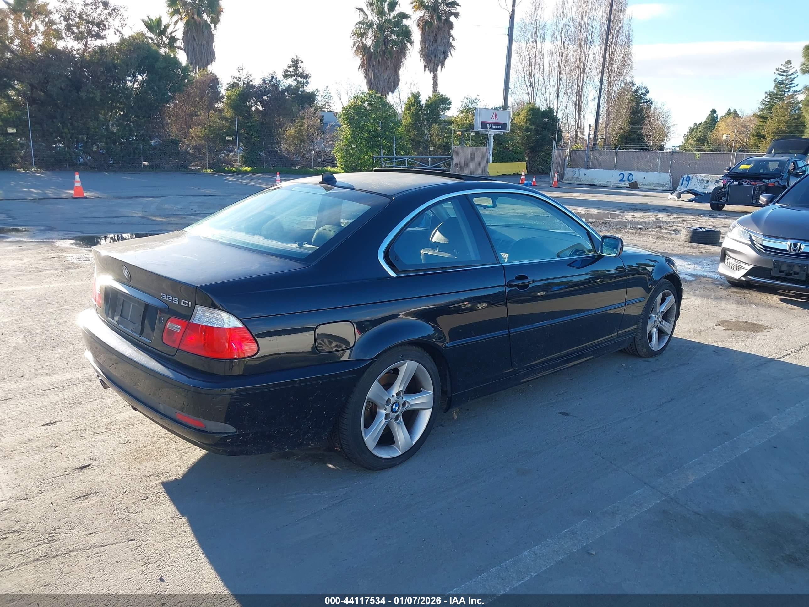 BMW 325CI image 4