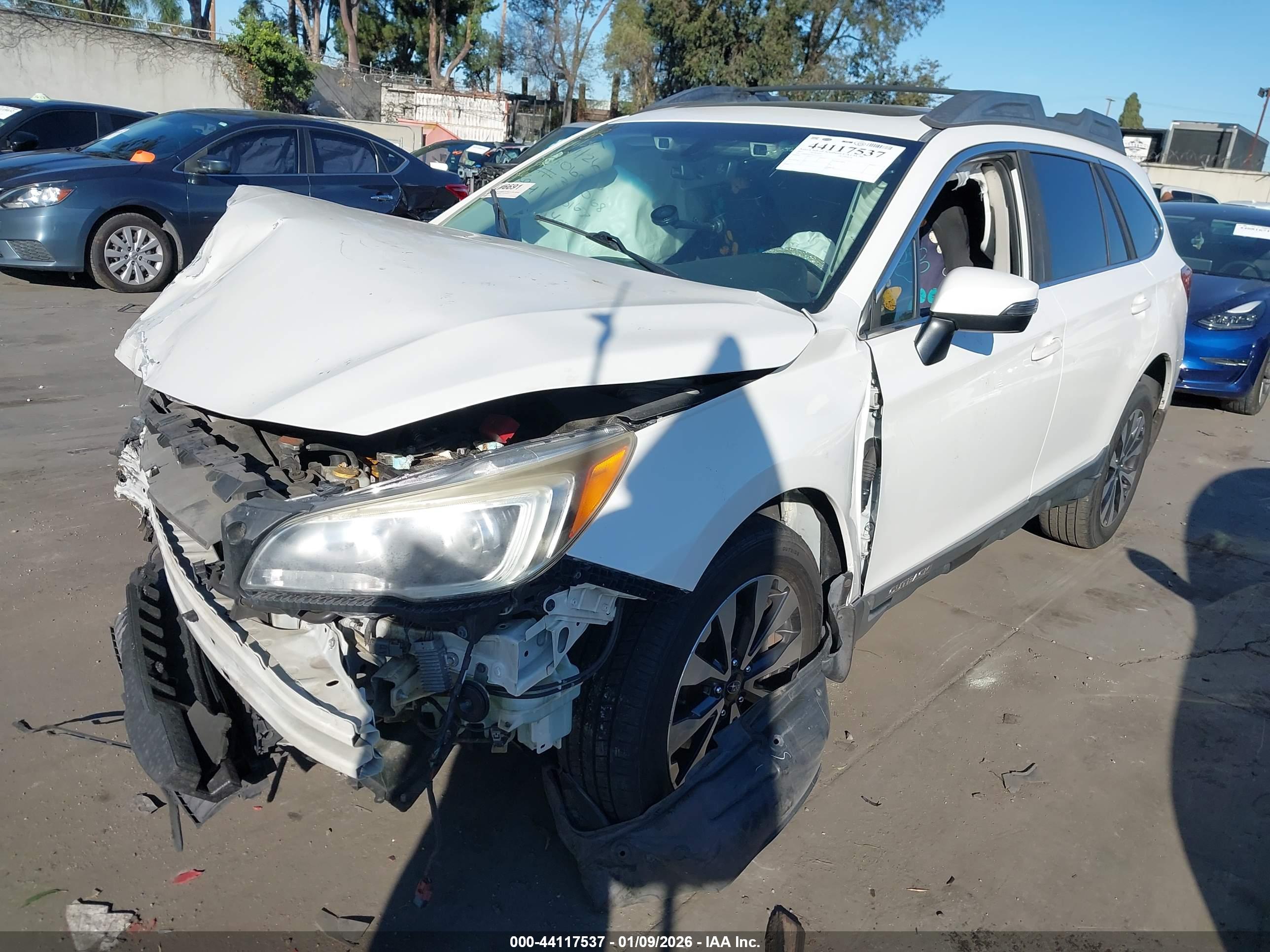 SUBARU OUTBACK image 2