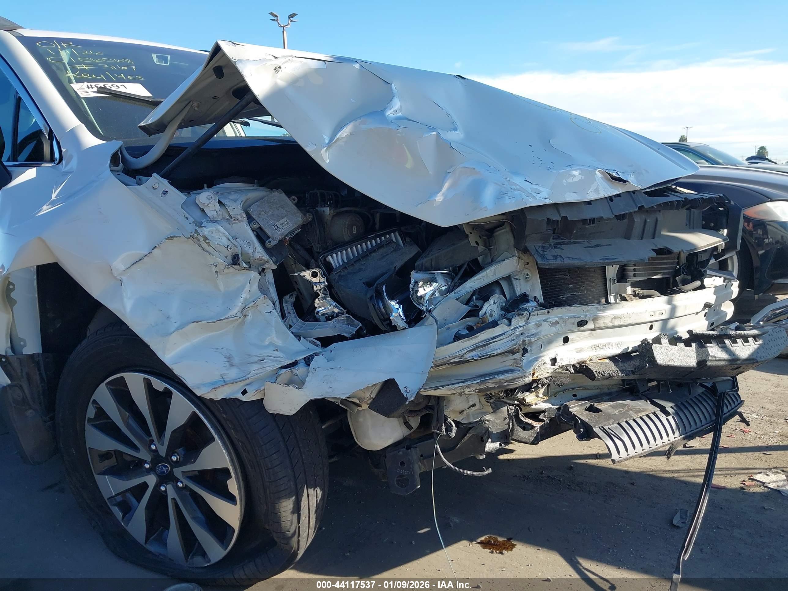 SUBARU OUTBACK image 6