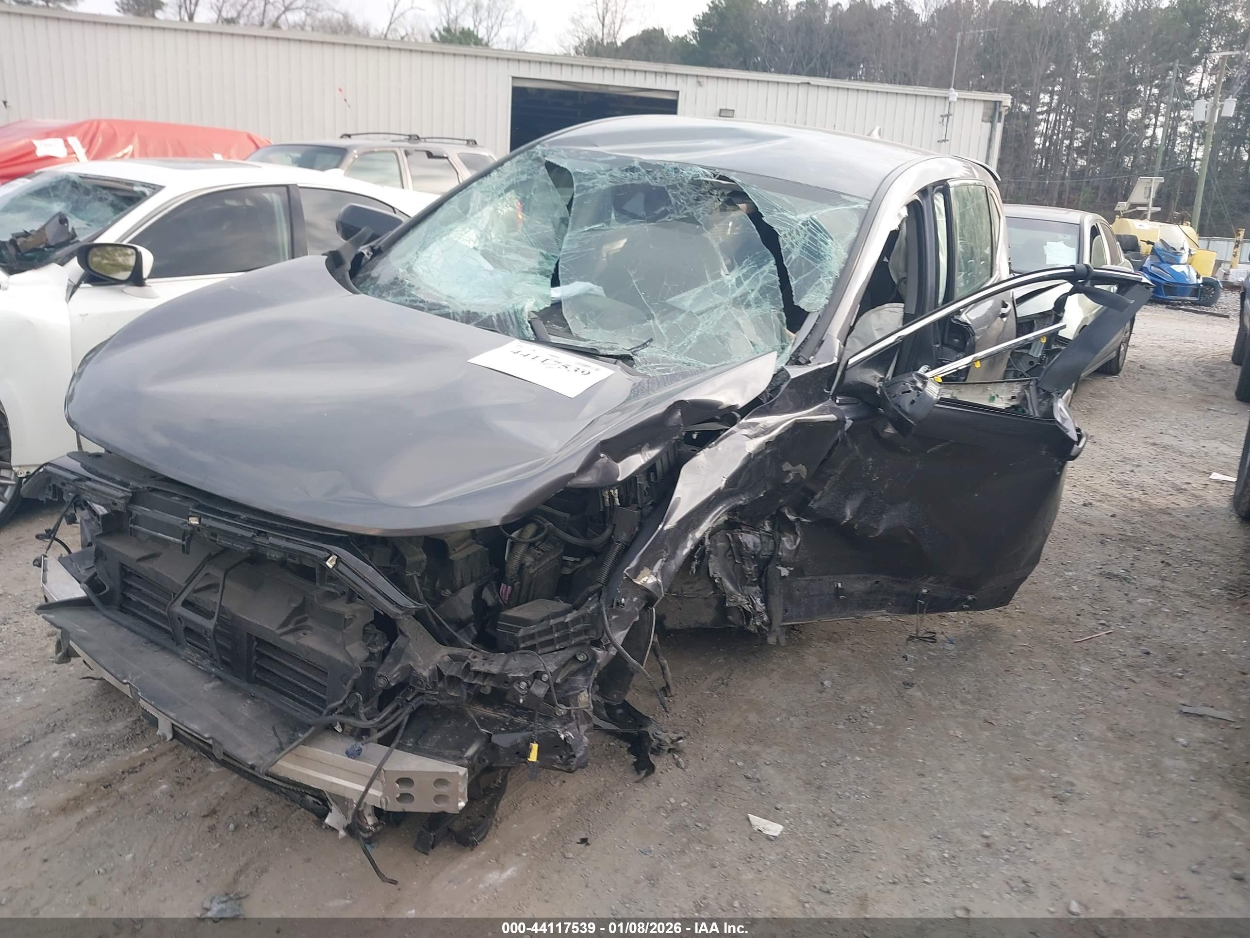 HONDA CR-V image 2